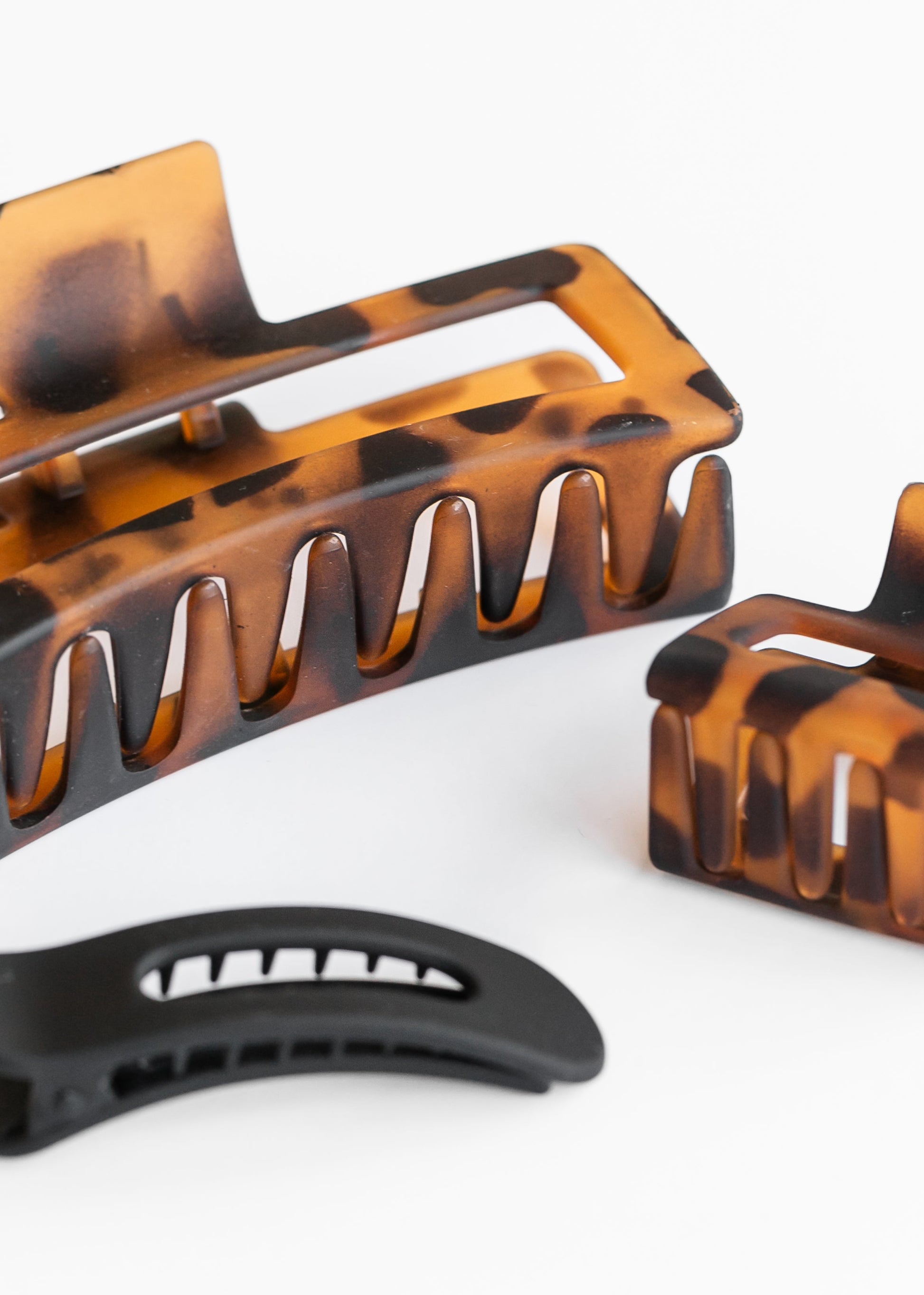 Kitsch™ Rectangle Recycled Plastic Assorted Claw Clips Accessories