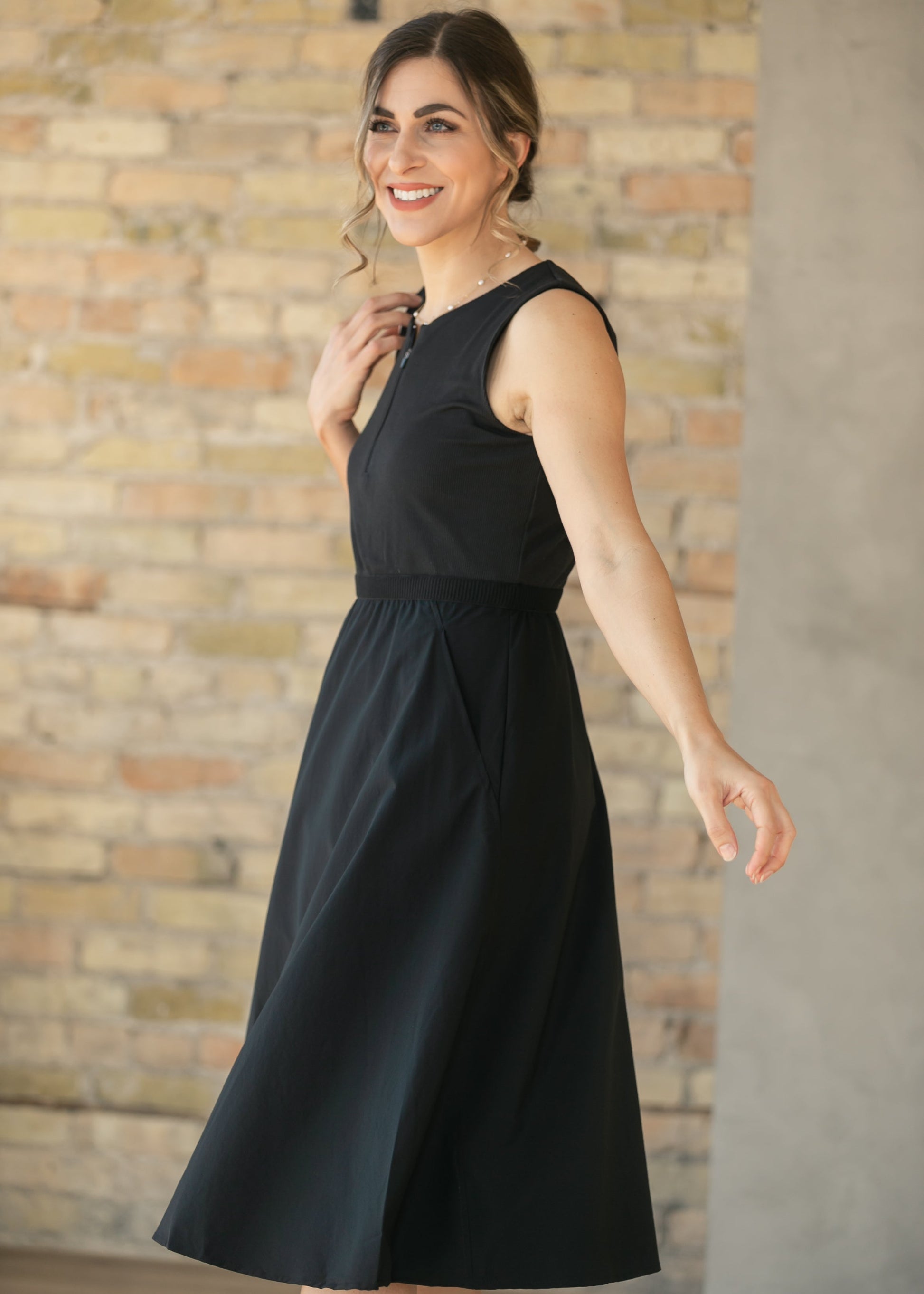 Kitt Sleeveless Midi Dress IC Dresses