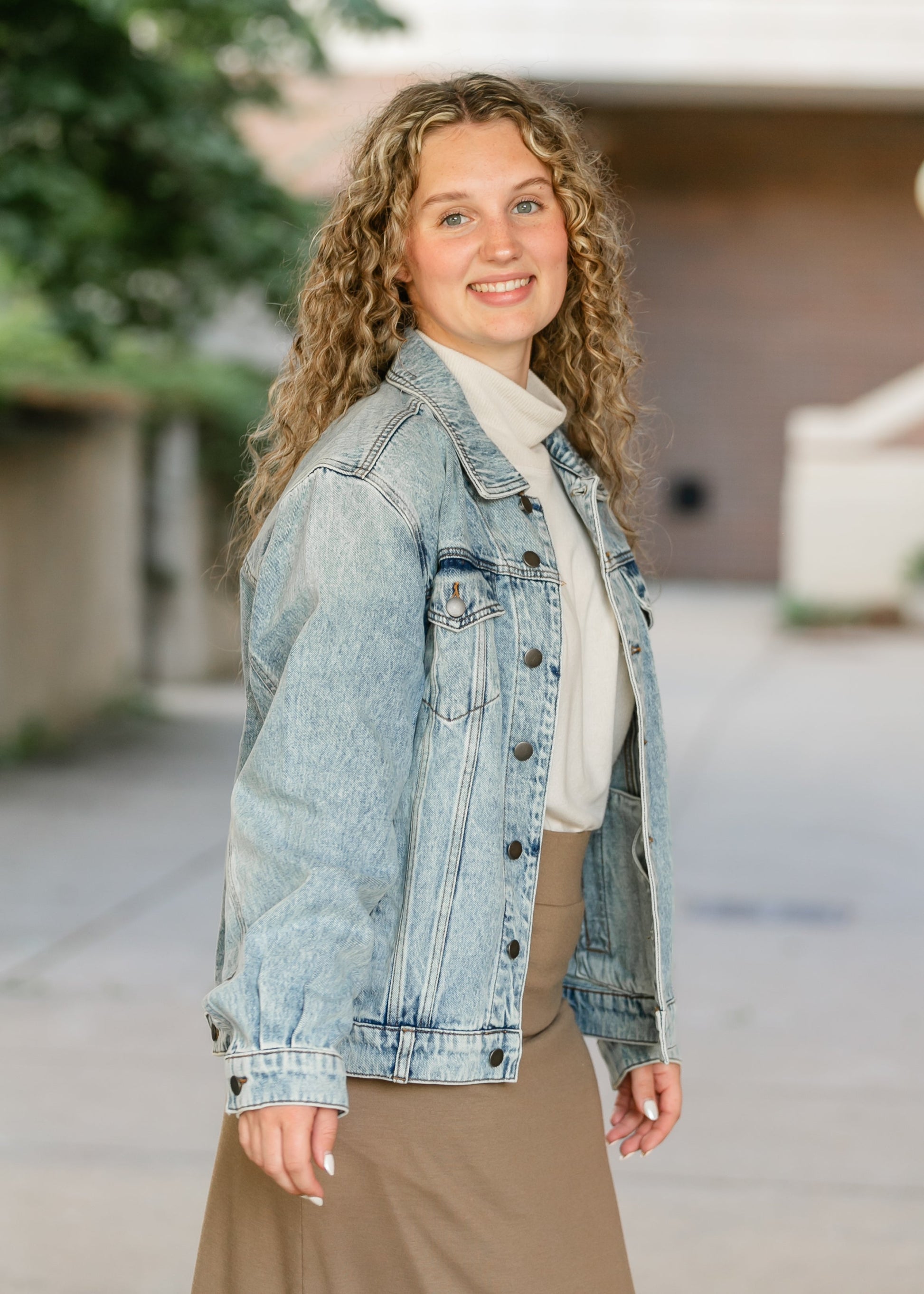 Kut from the Kloth® Emmy Light Wash Oversized Denim Jacket FF Tops