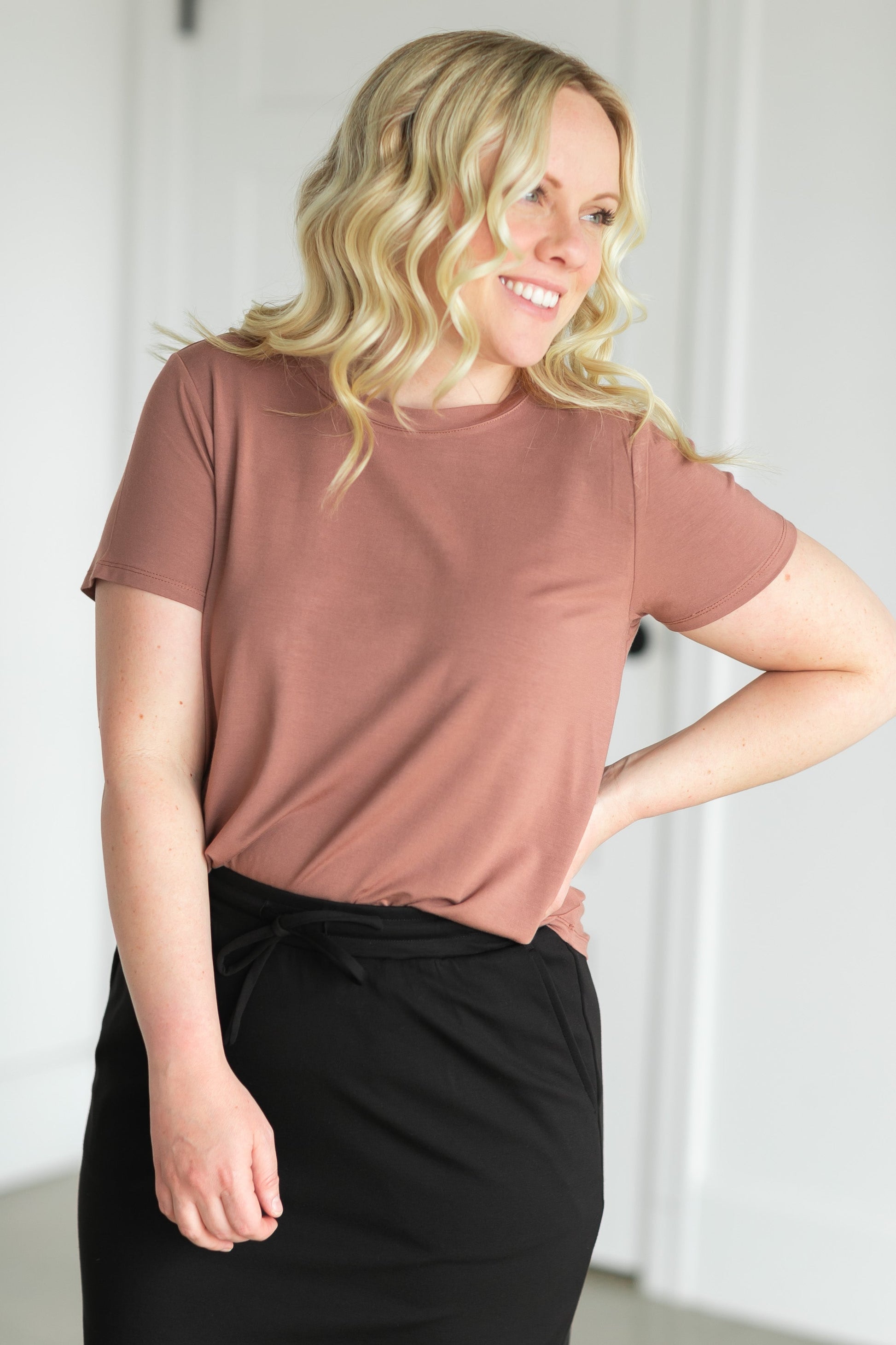 Laura Tencel Short Sleeve T-shirt Tops Clay / S