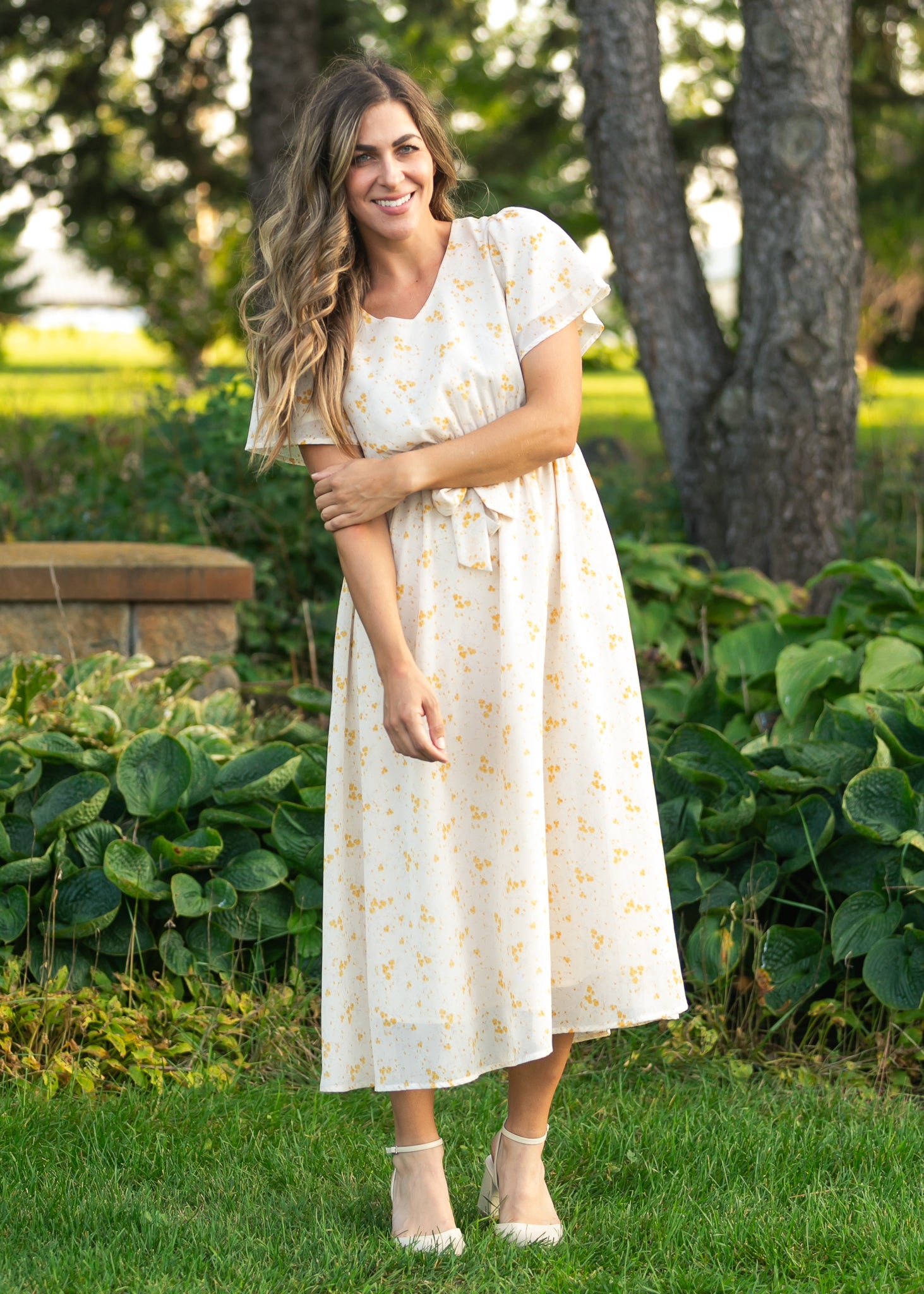 Lilia Flutter Sleeve Maxi Dress – Inherit Co