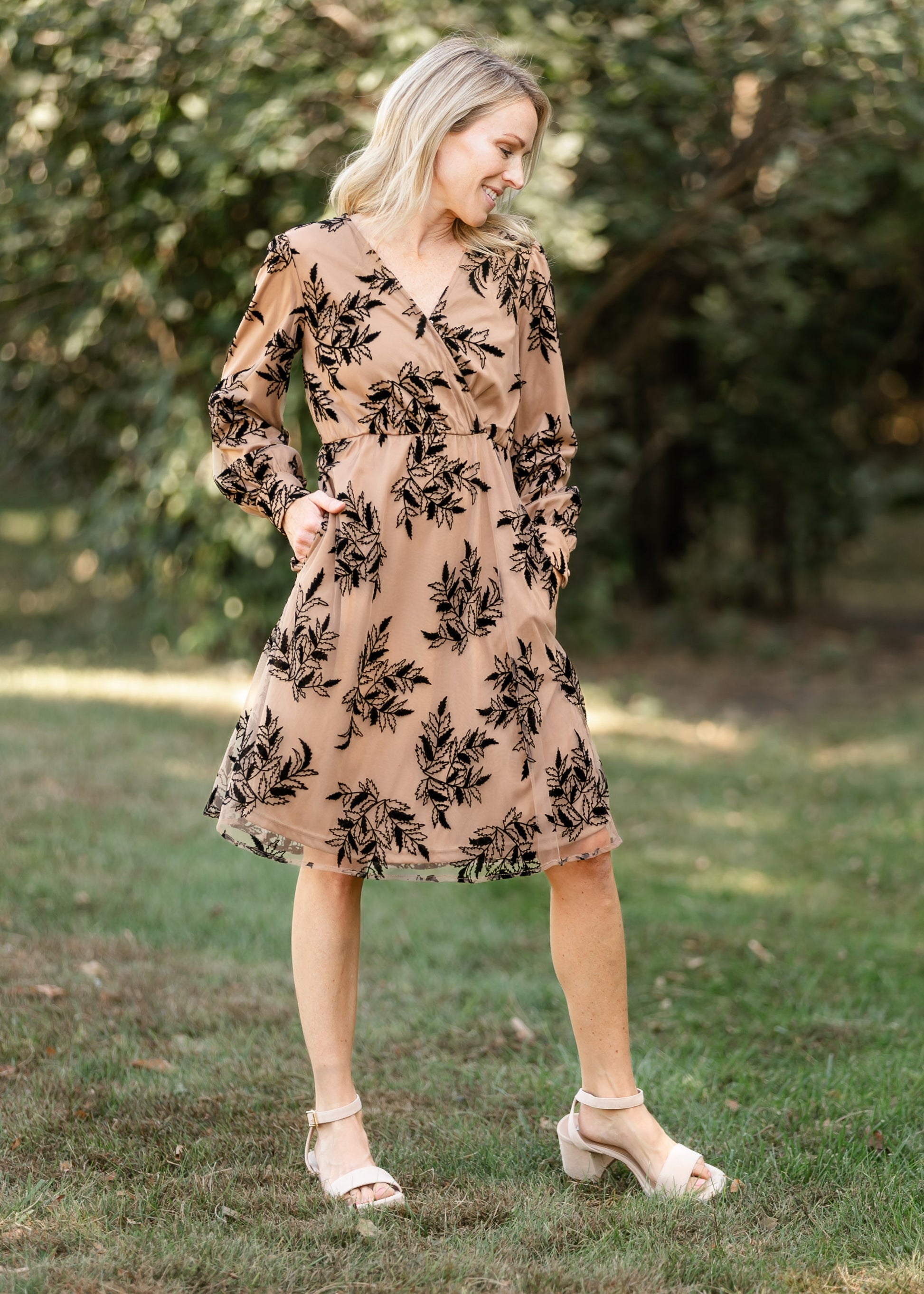 Long Sleeve Velvet Floral Print Midi Dress - FINAL SALE XS Long Sleeve Velvet Floral Print Midi Dress - FINAL SALE XS