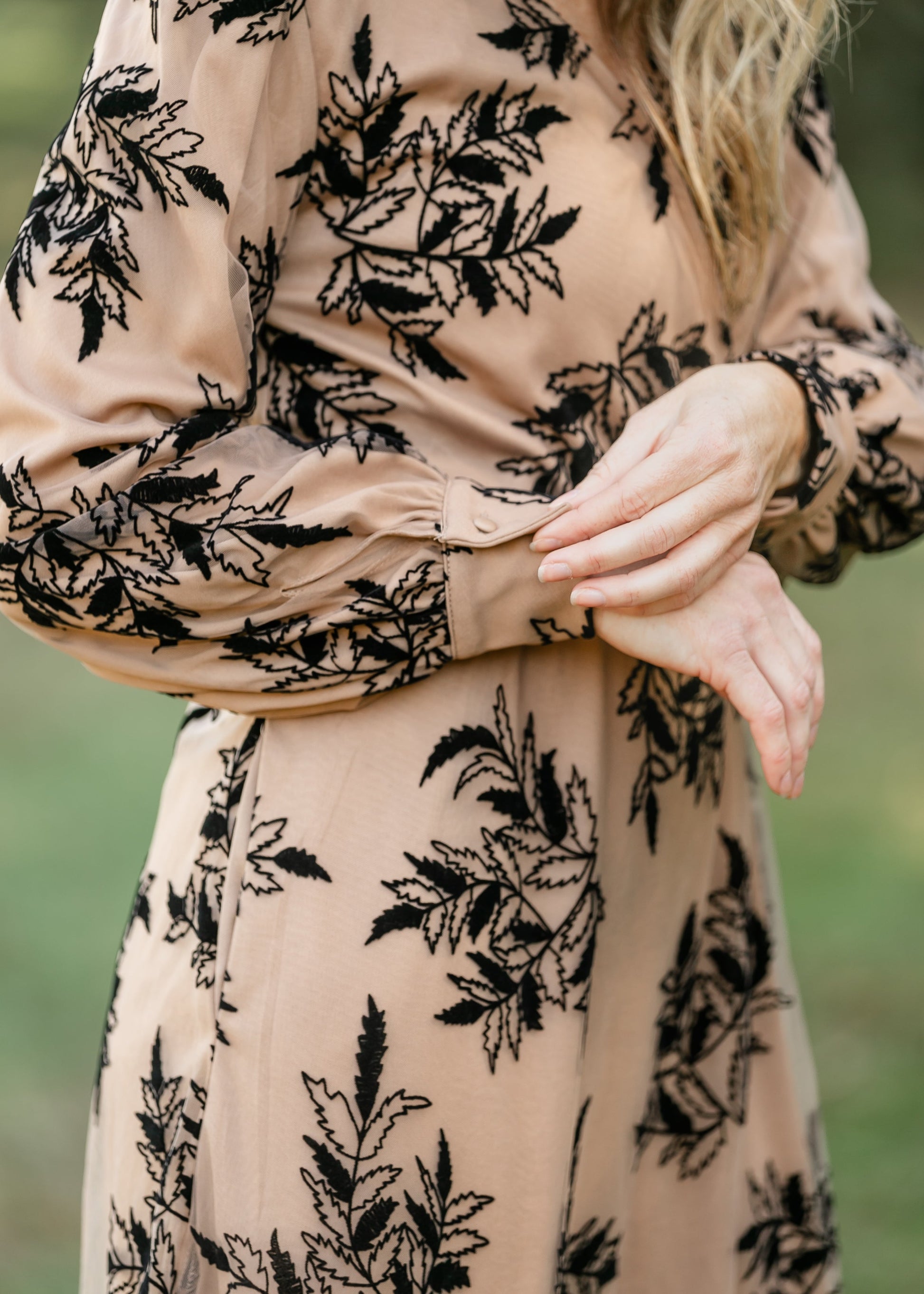 Long Sleeve Velvet Floral Print Midi Dress - FINAL SALE XS Long Sleeve Velvet Floral Print Midi Dress - FINAL SALE XS