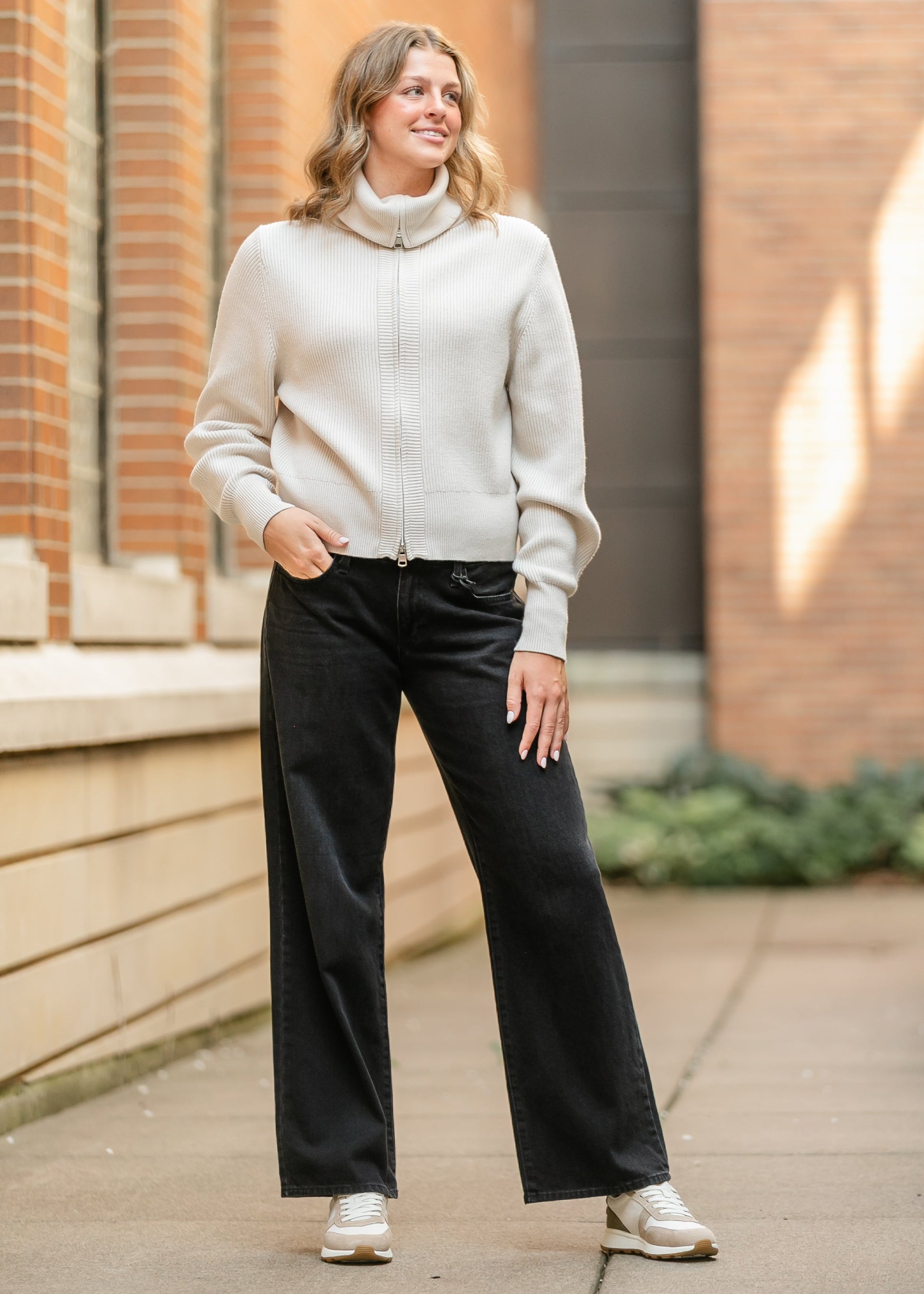 Low Rise Slouch Jeans FF Pants
