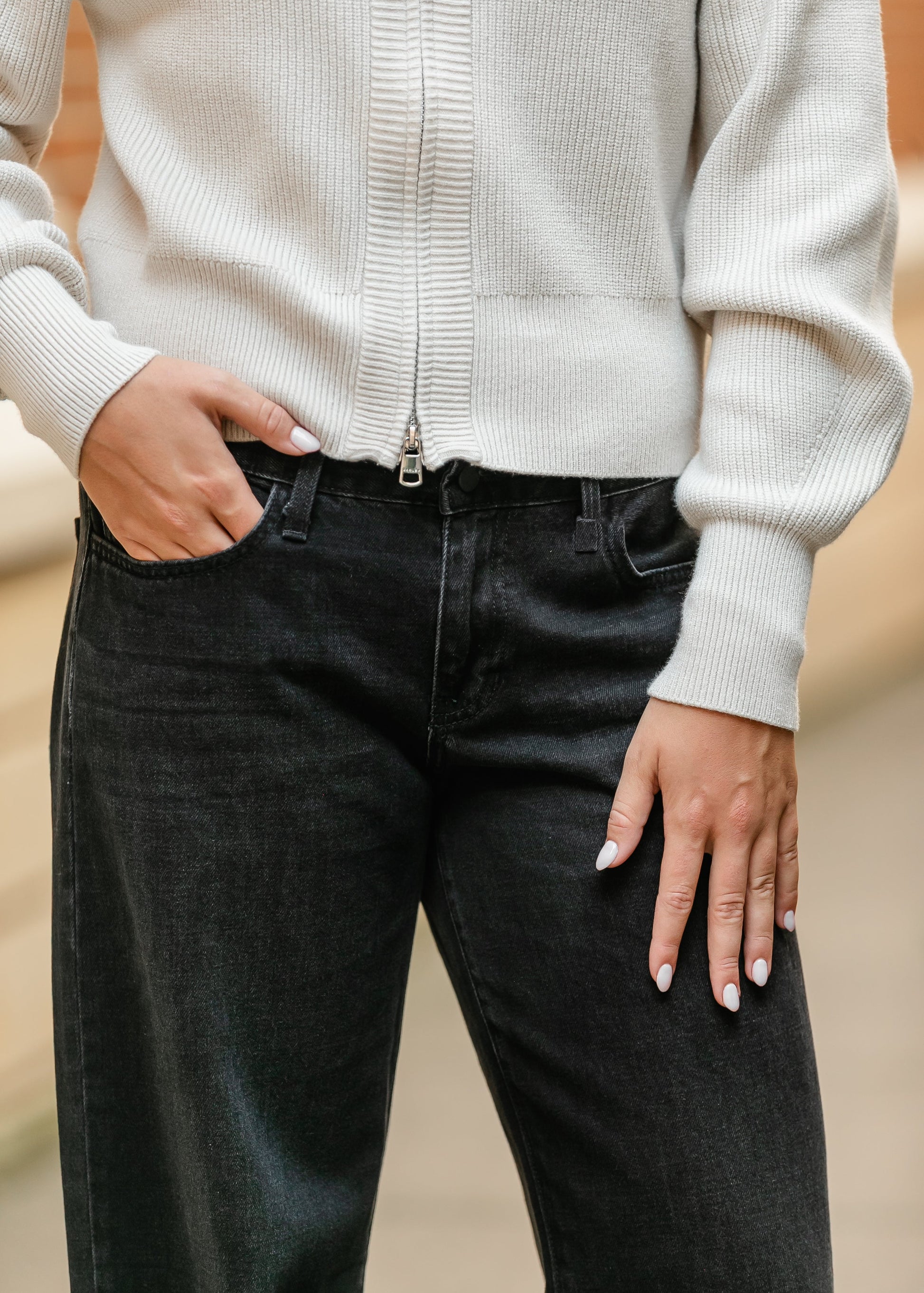 Low Rise Slouch Jeans FF Pants