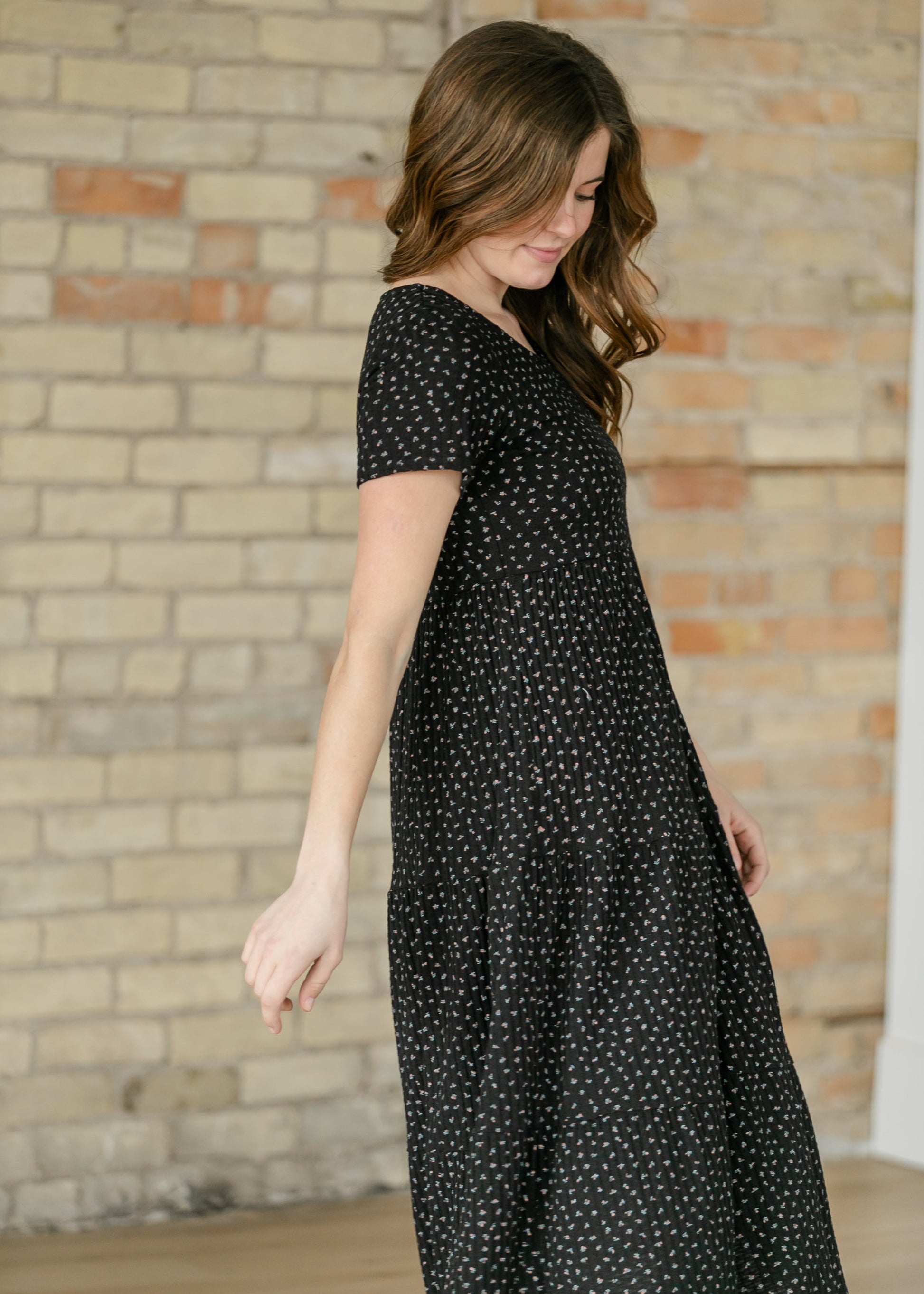 Melanie Black Floral Tiered Midi Dress IC Dresses