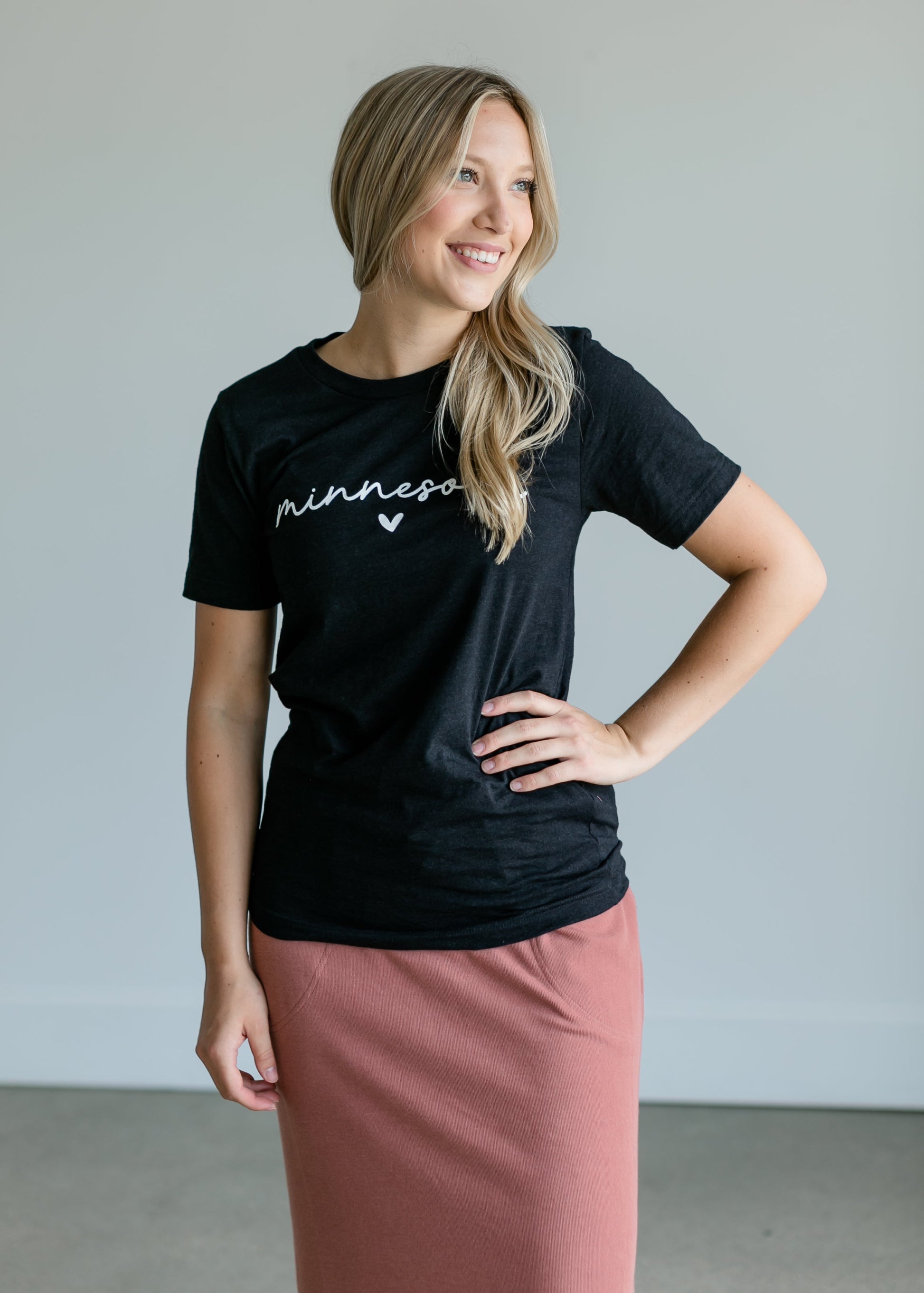 Minnesota Black Short Sleeve Graphic T-shirt Tops