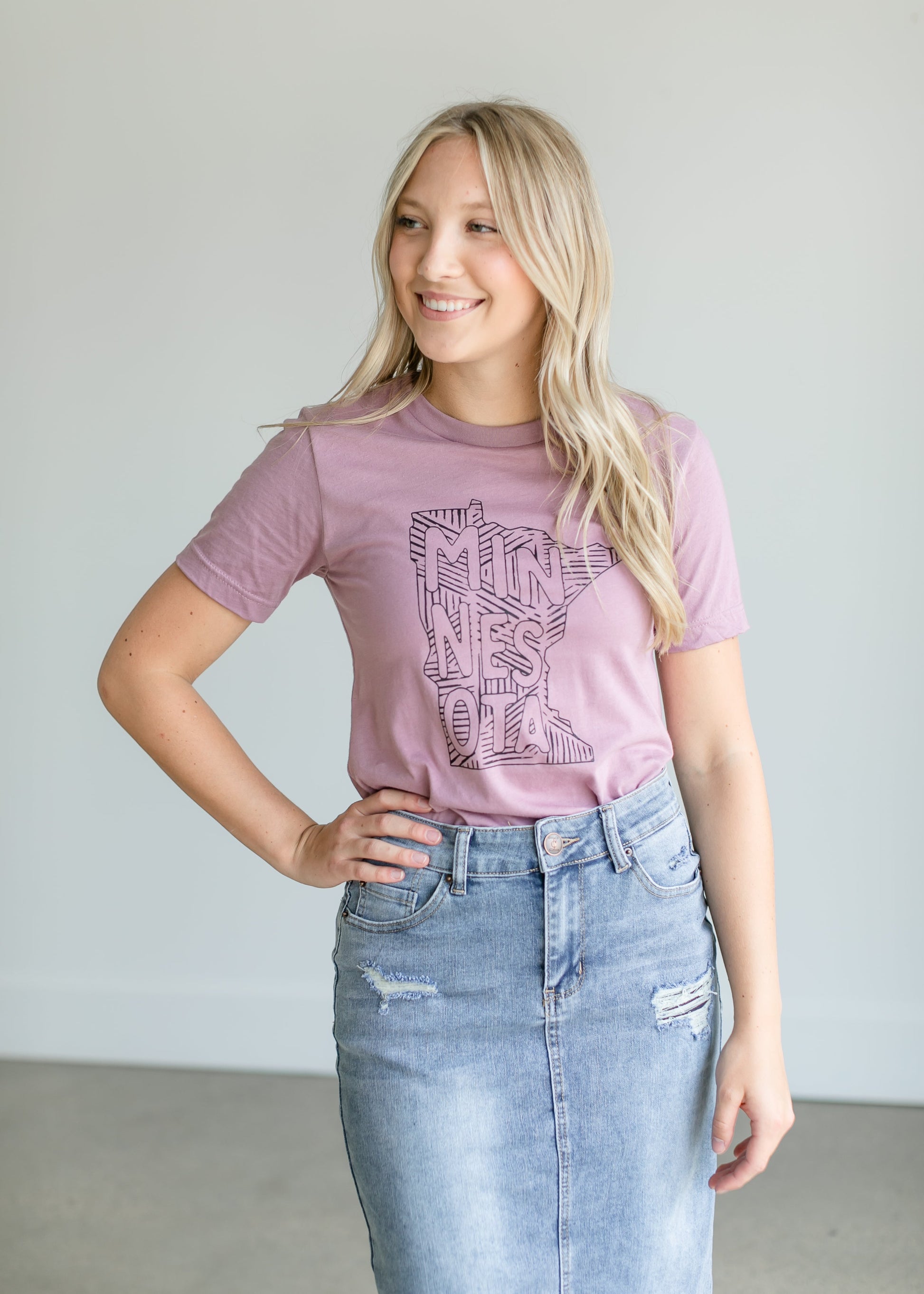 Minnesota Graphic Short Sleeve T-Shirt Tops