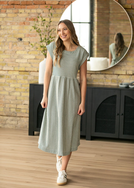 Olivia Green A-line Striped Midi Dress, XX Large