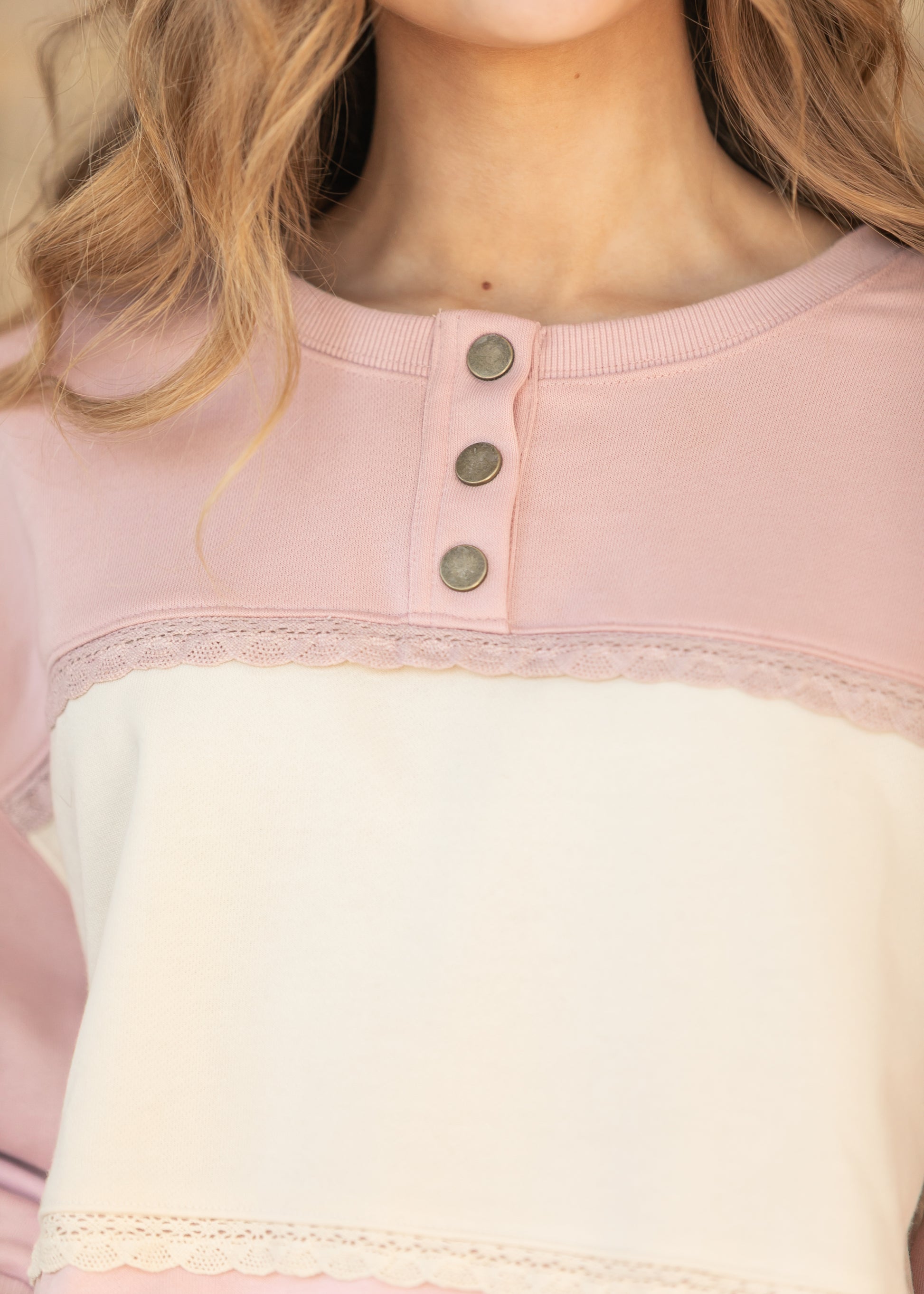 Oversize Lace Trim Pullover FF Tops