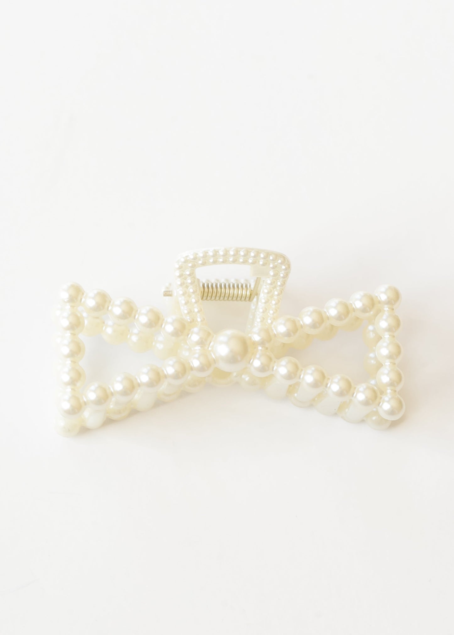 Pearl Bow Claw Clip Accessory