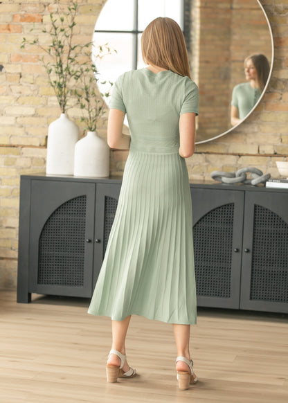 Pearl Button Detail Knit Maxi Dress FF Dresses