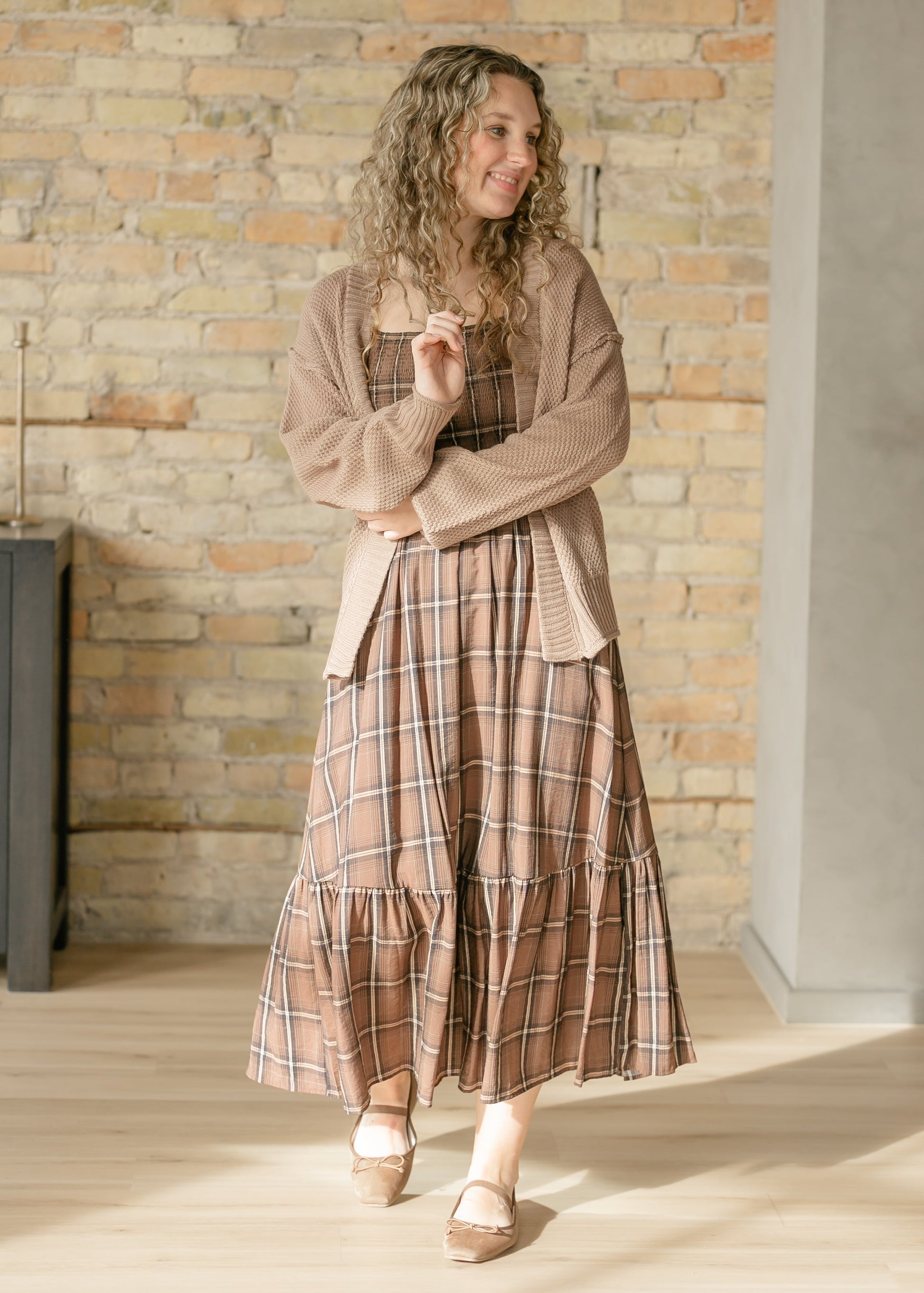 Plaid Smocked Cap Sleeve Midi Dress S Plaid Smocked Cap Sleeve Midi Dress S