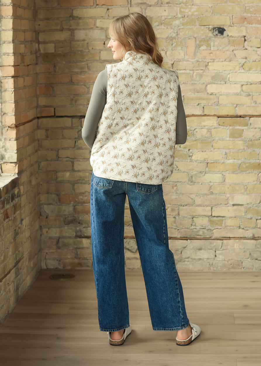 Polar Collar Floral Printed Vest FF Tops