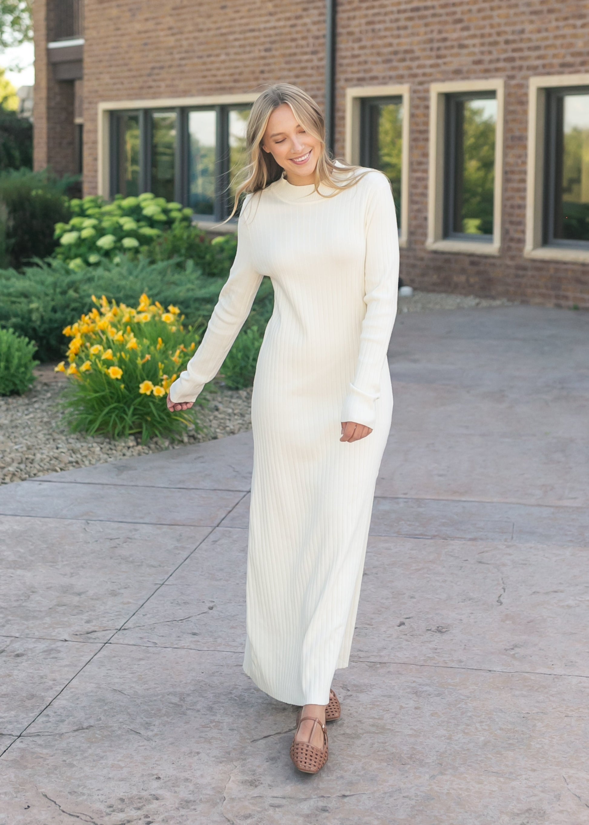 Inherit Ashdon Ribbed Maxi Dress Cream S Inherit Ashdon Ribbed Maxi Dress Cream S