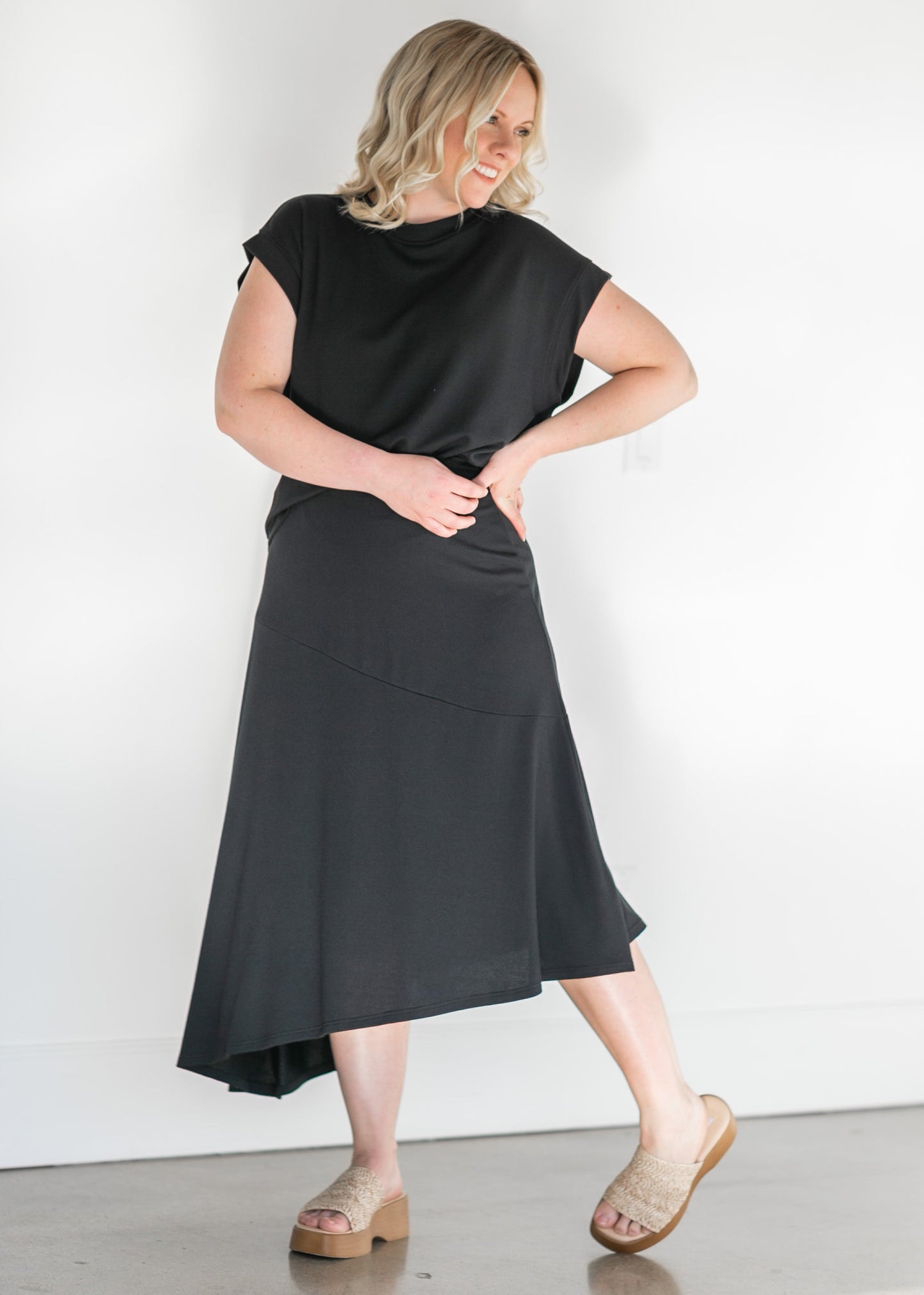 Ribbed Black A-line Asymmetrical Midi Skirt Skirts