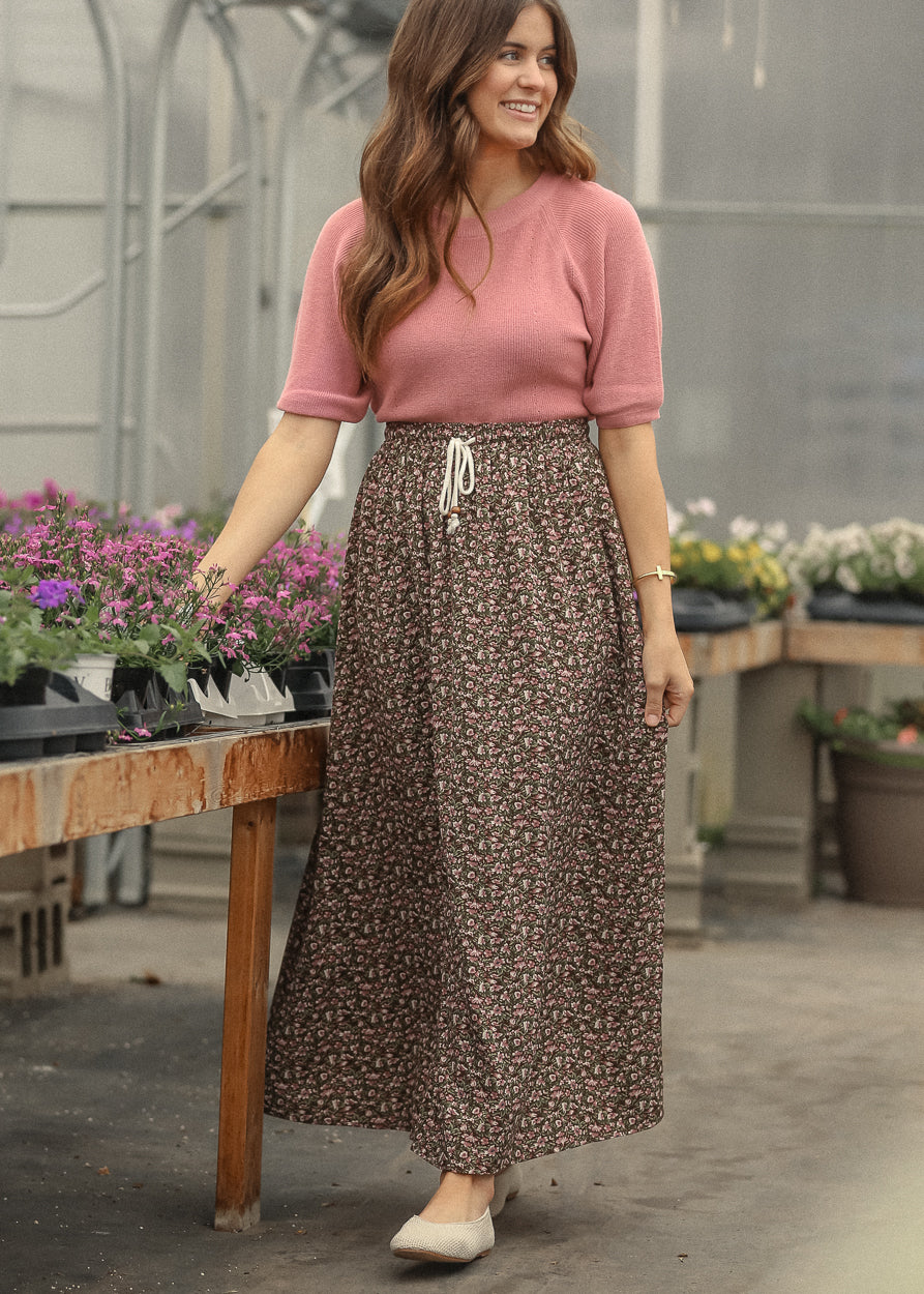 Ribbed Knit Rose Boxy Tee FF Tops
