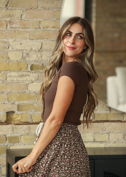 Ribbed Round Neck Brown Short Sleeve Knit Top FF Tops