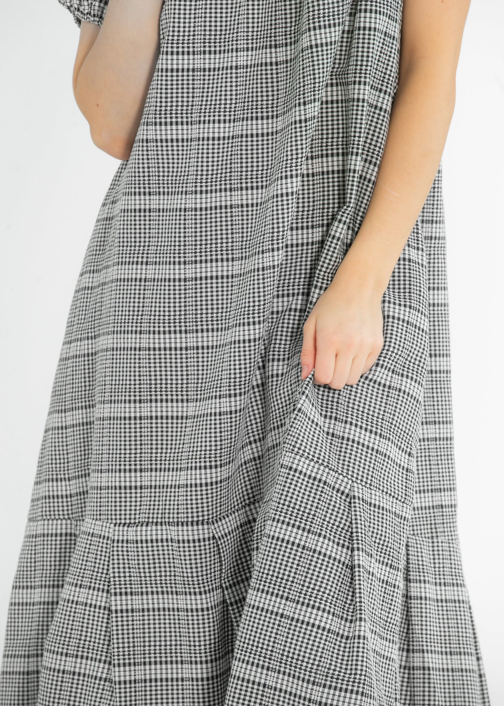 Riley Black Checkered Short Sleeve Dress FF Dresses