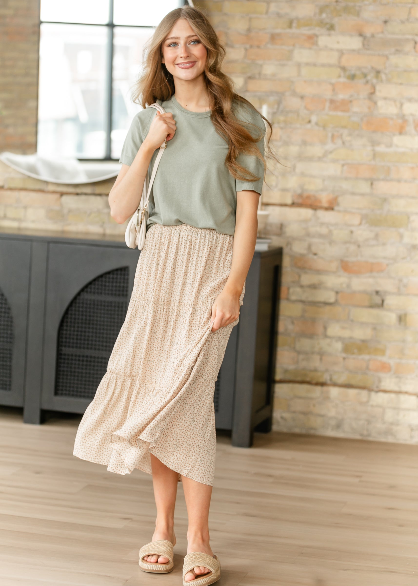 Rolled Trim Crewneck Knit Top FF Tops