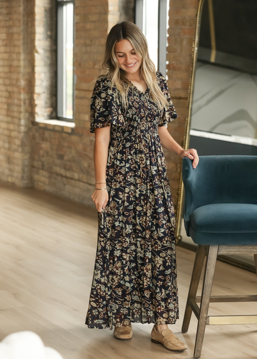 Ruffle V-neck Smocked Midi Dress FF Skirts S