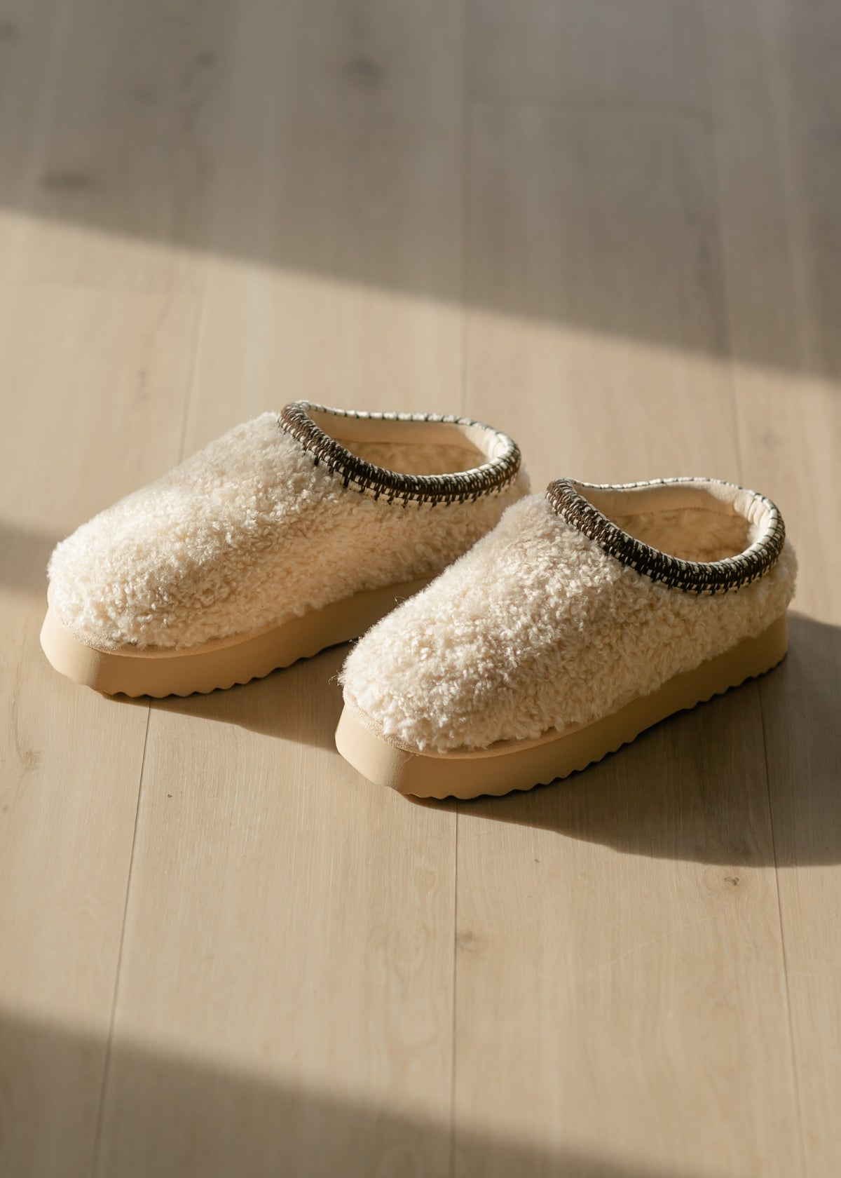 Steve Madden Selena-F Natural Fuzzy Slip-On Shoes Size 10 SELENA Black Suede Women main image 4