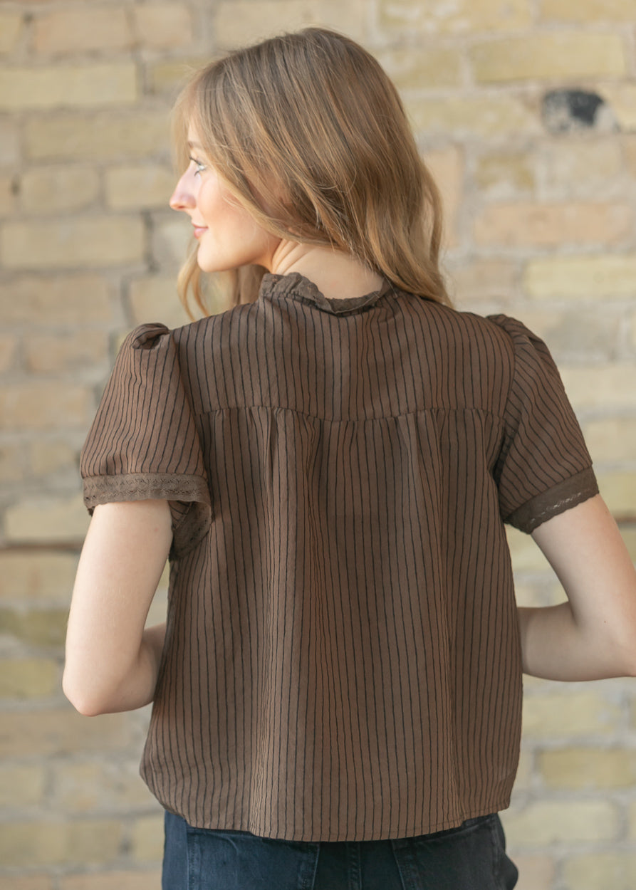 Short Sleeve Lace Detail Tie Front Top FF Tops