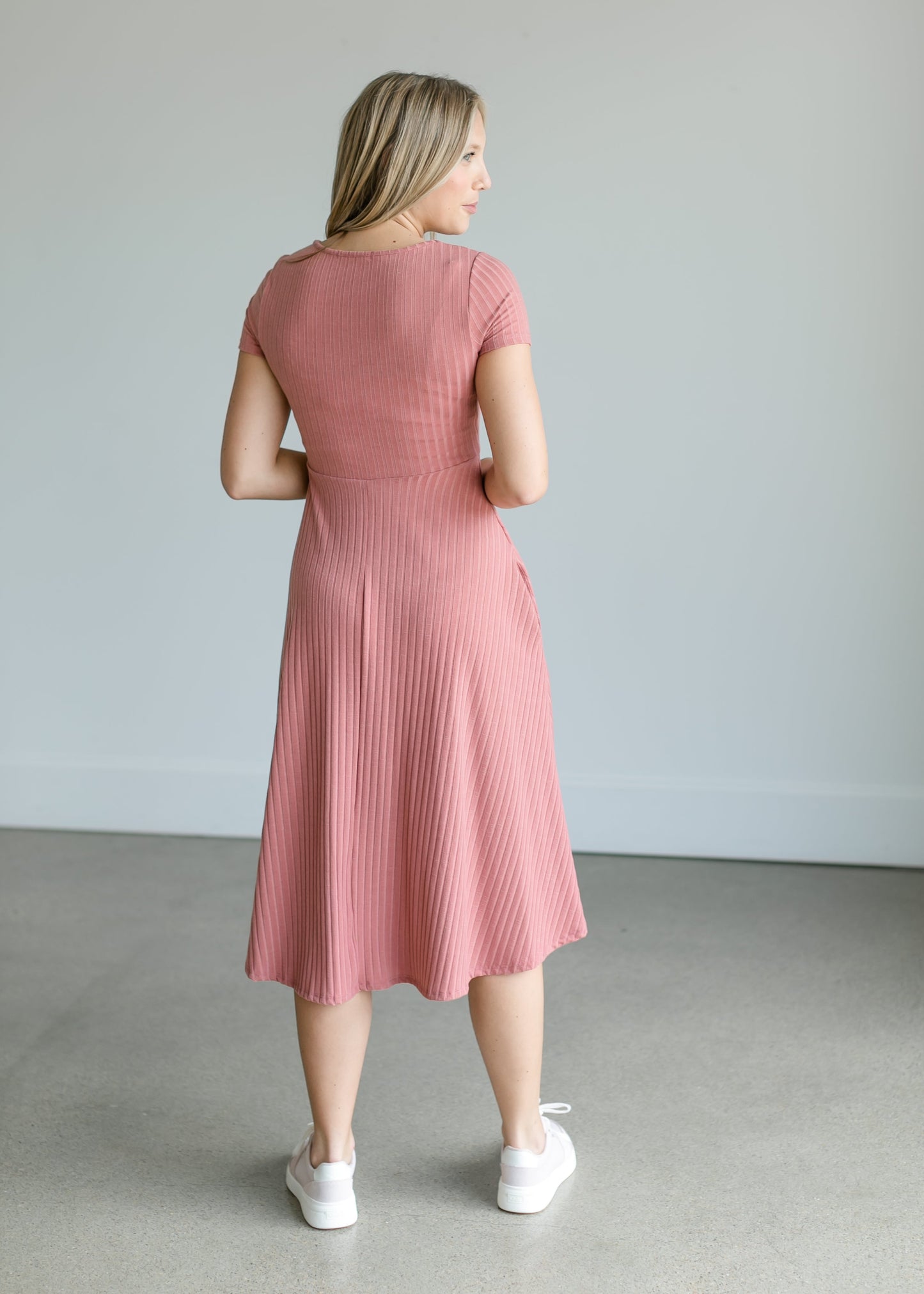 Short Sleeve Ribbed A-Line Midi Dress Dresses