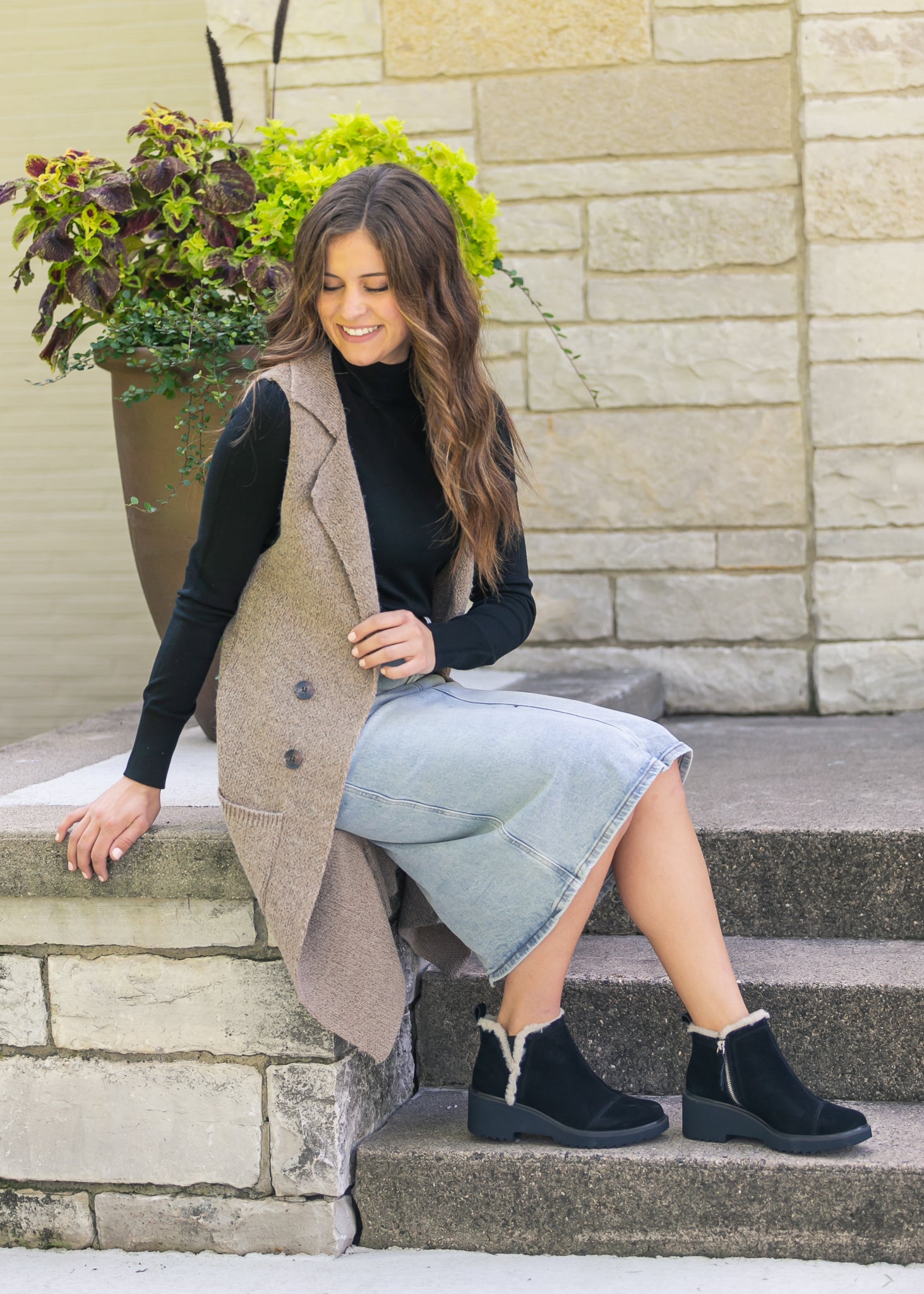 Sleeveless Notched Collar Long Sweater Vest FF Layering Essentials