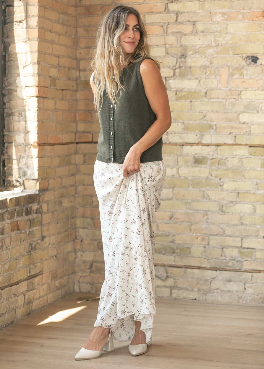 Sleeveless Sweater Cardigan Vest FF Layering Essentials