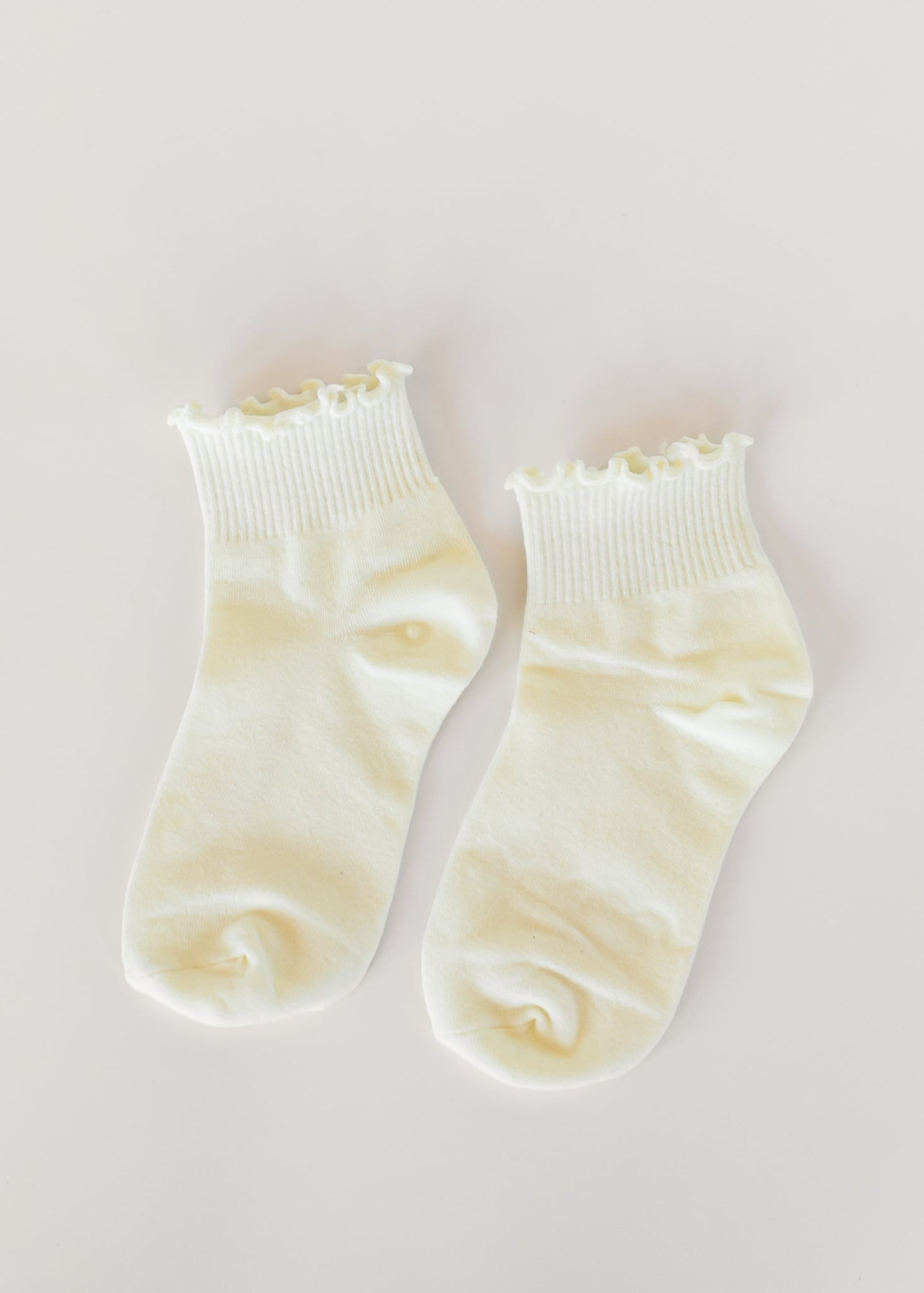 Solid Color Ruffle Ankle Socks Accessories