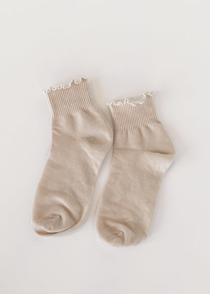 Solid Color Ruffle Ankle Socks Accessories
