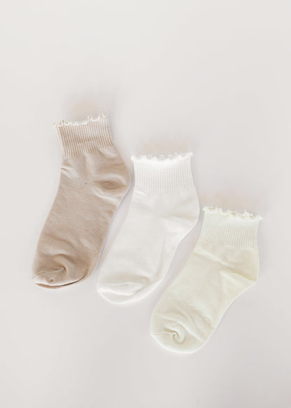 Solid Color Ruffle Ankle Socks Accessories