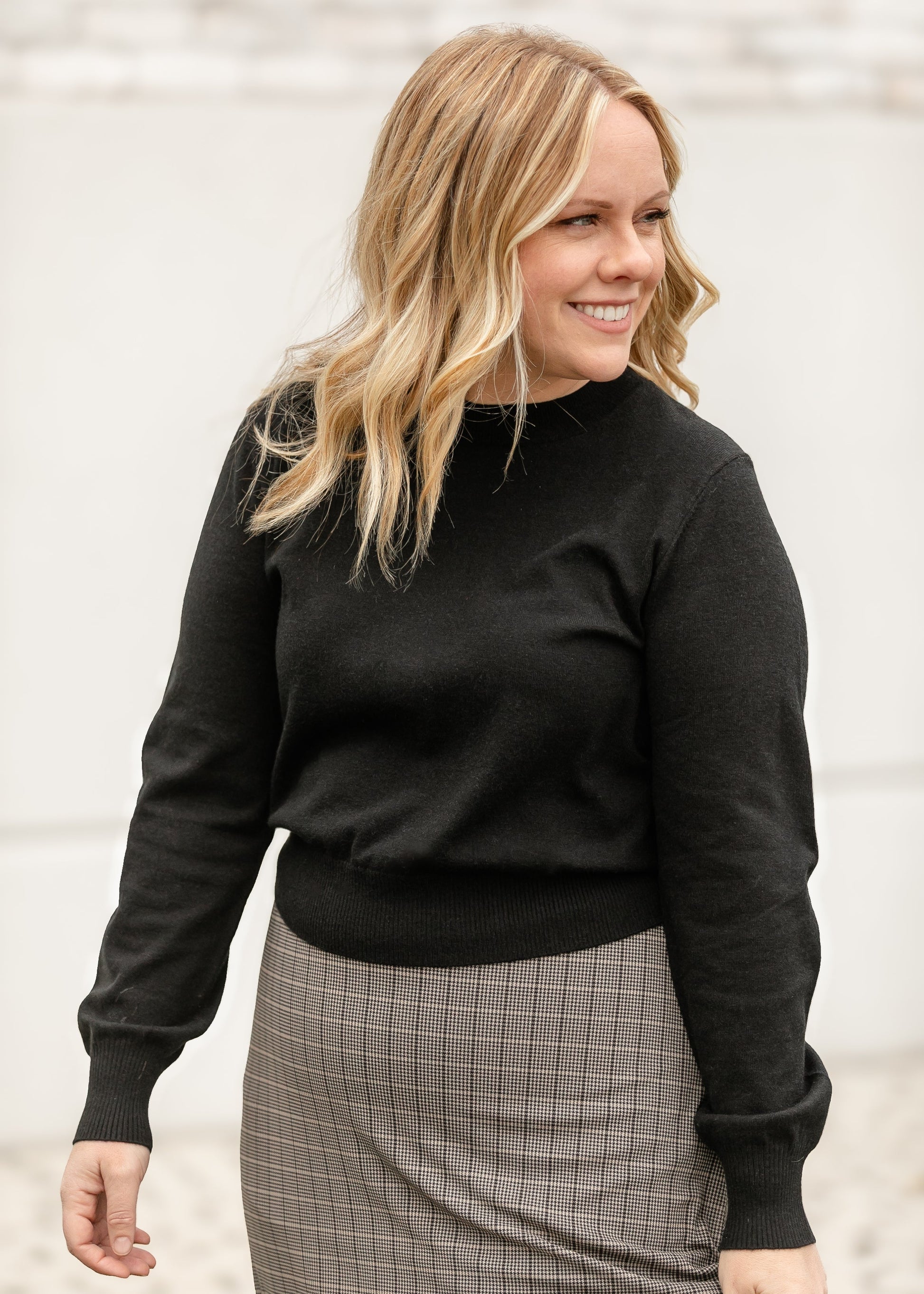 Solid Crew Neck Pullover Sweater FF Tops Black / S