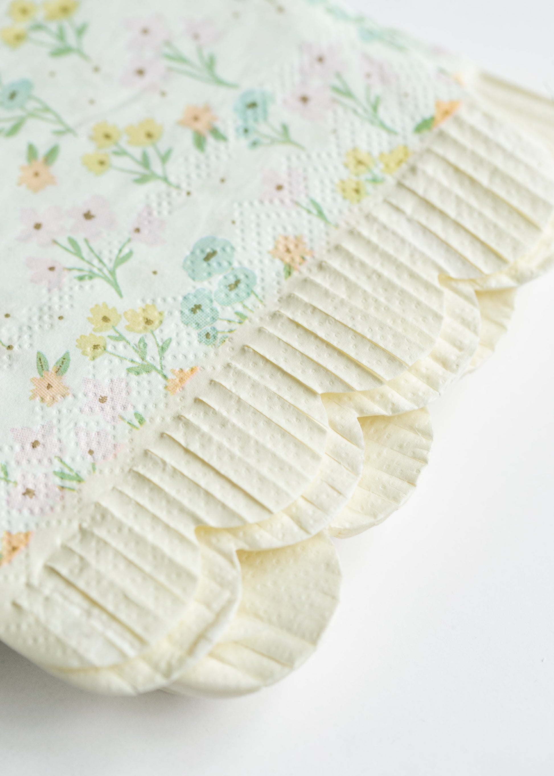Spring Floral Scallop Fringe Guest Napkin 24ct FF Home + Lifestyle