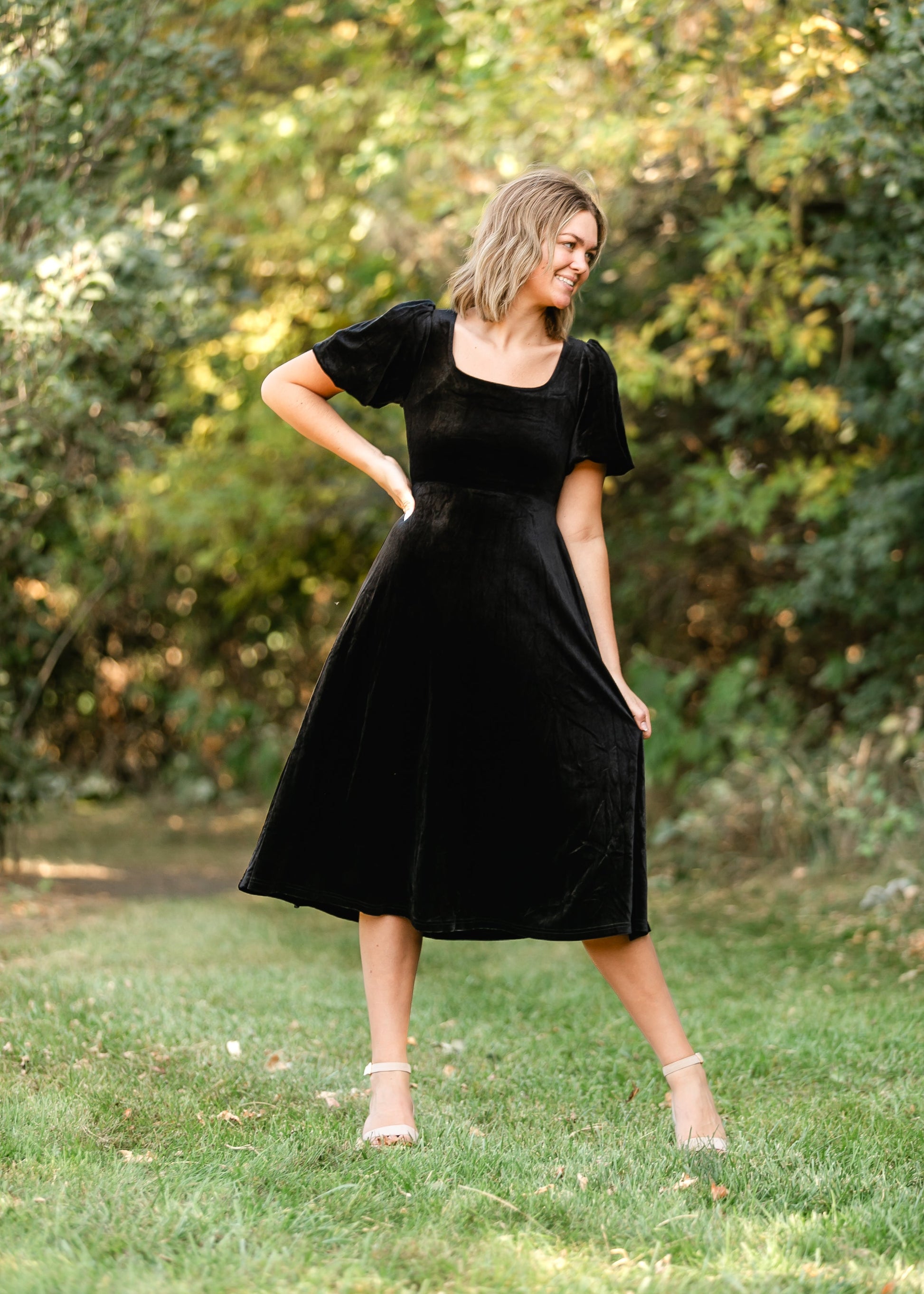 Square Neck Velvet A-line Midi Dress - FINAL SALE Inherit Co. Square Neck Velvet A-line Midi Dress - FINAL SALE Inherit Co.