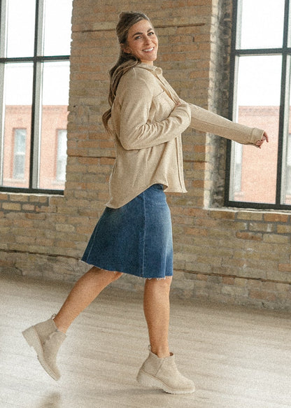 Taylor Ultra Soft Button Front Shirt IC Tops