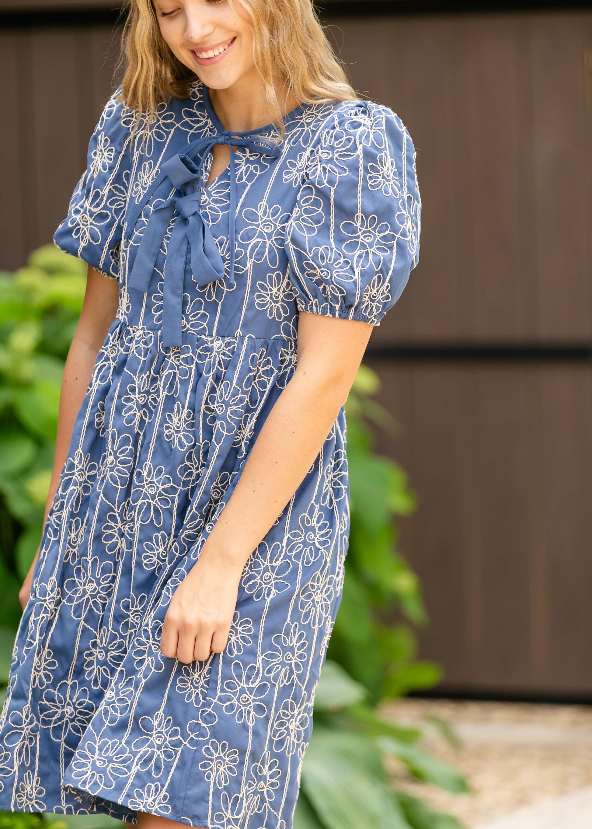 Textured Floral Print Bubble Sleeve Dress FF Dresses