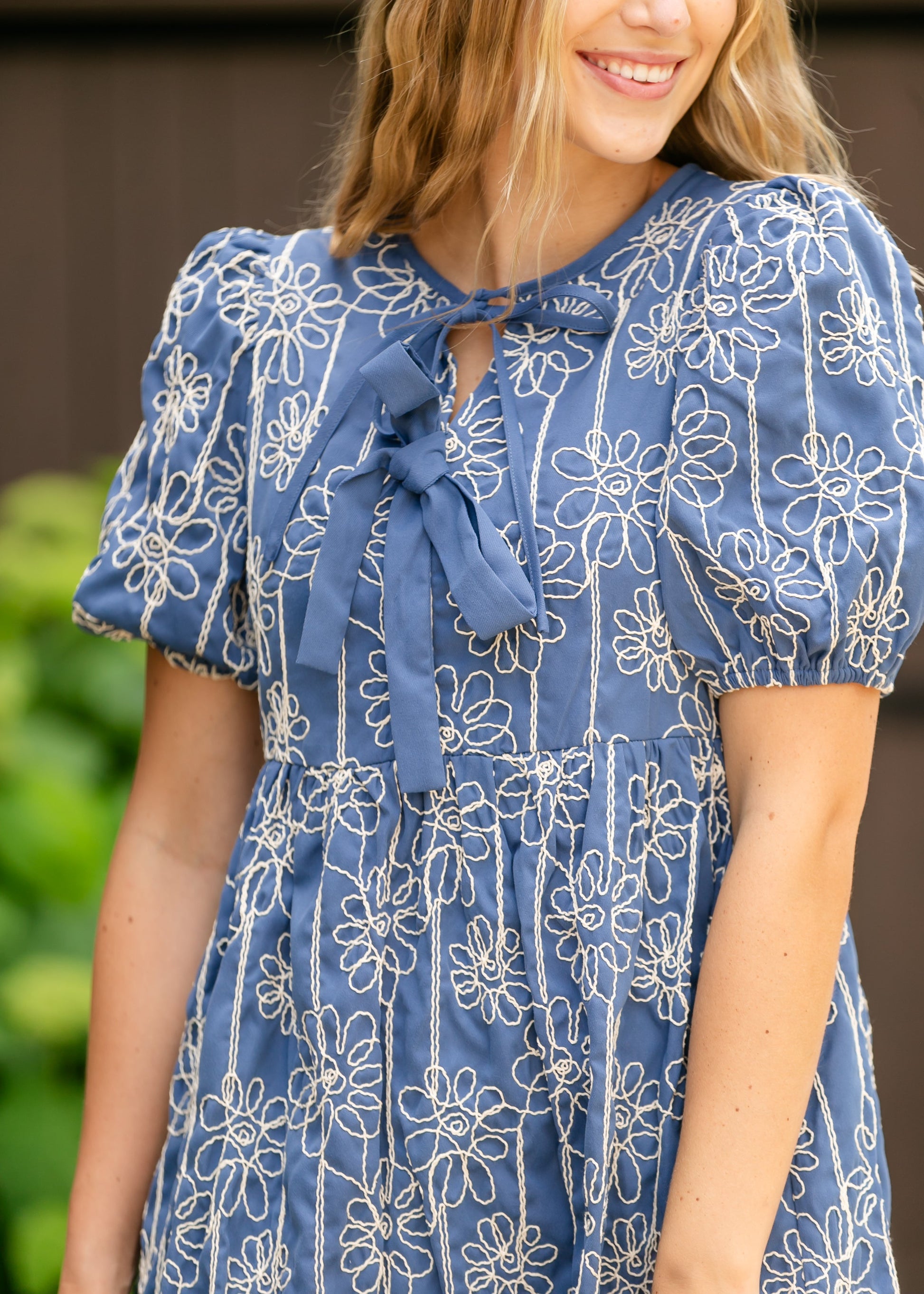 Textured Floral Print Bubble Sleeve Dress FF Dresses