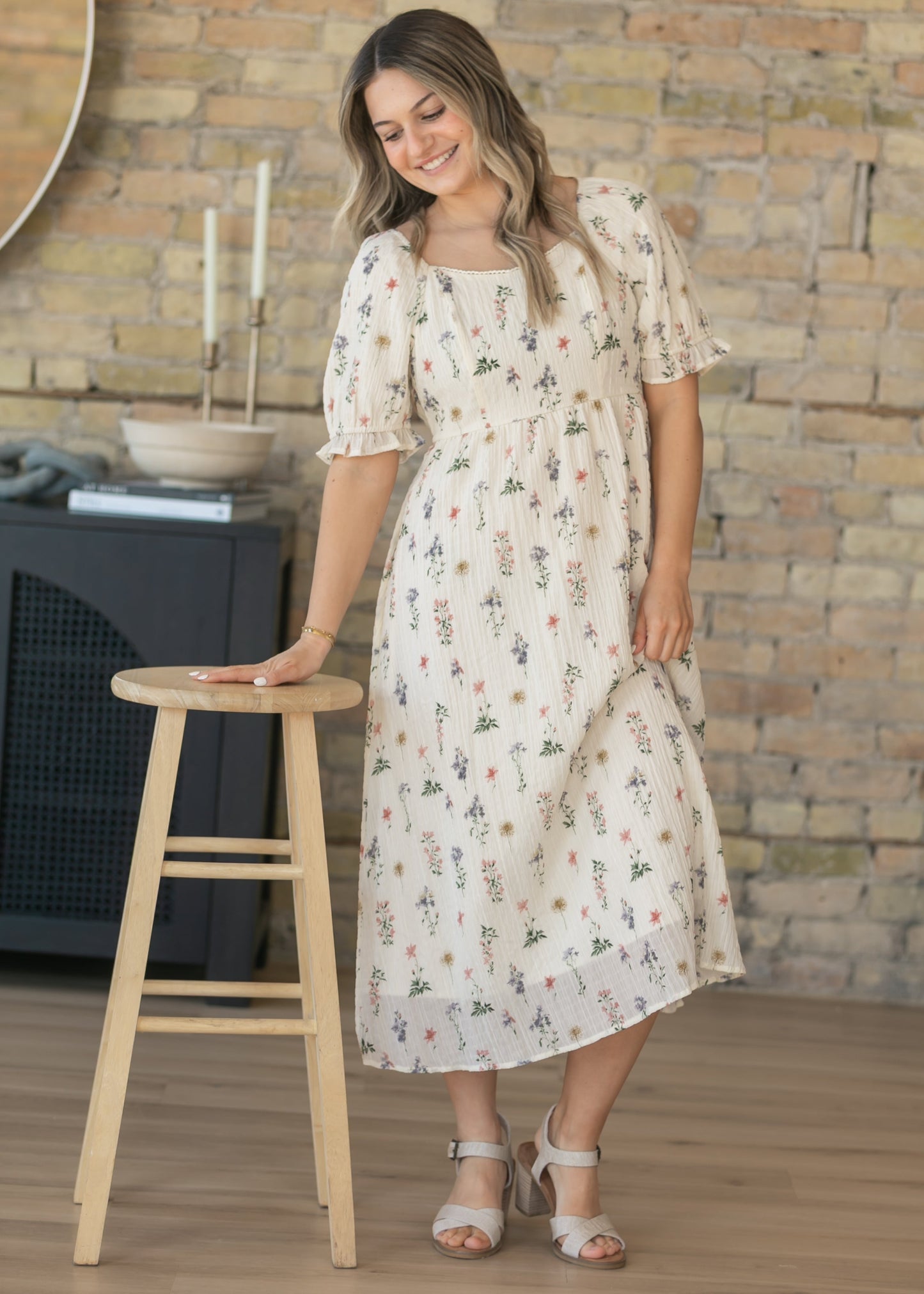 Textured Floral Print Midi Dress FF Dresses