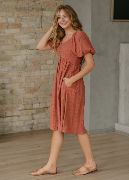 Textured Sweetheart Neck Midi Dress FF Dresses