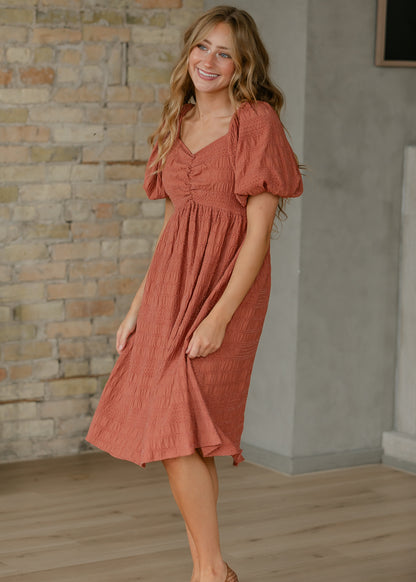 Textured Sweetheart Neck Midi Dress FF Dresses
