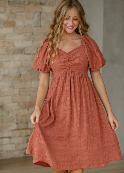 Textured Sweetheart Neck Midi Dress FF Dresses