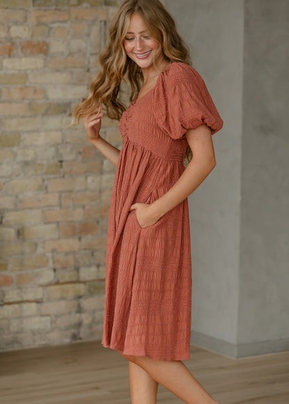 Textured Sweetheart Neck Midi Dress FF Dresses S