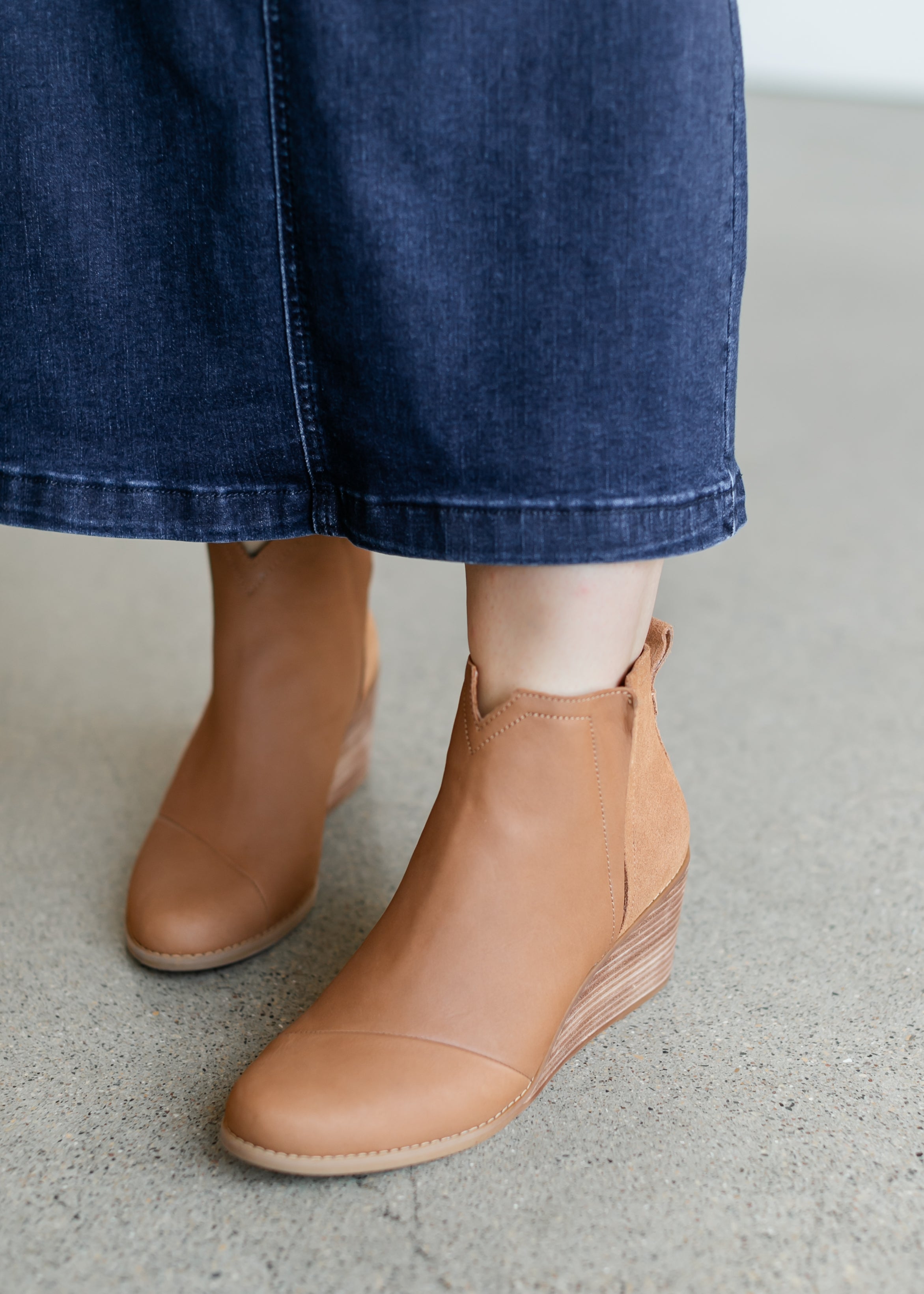 Toms avery wedge sales toffee