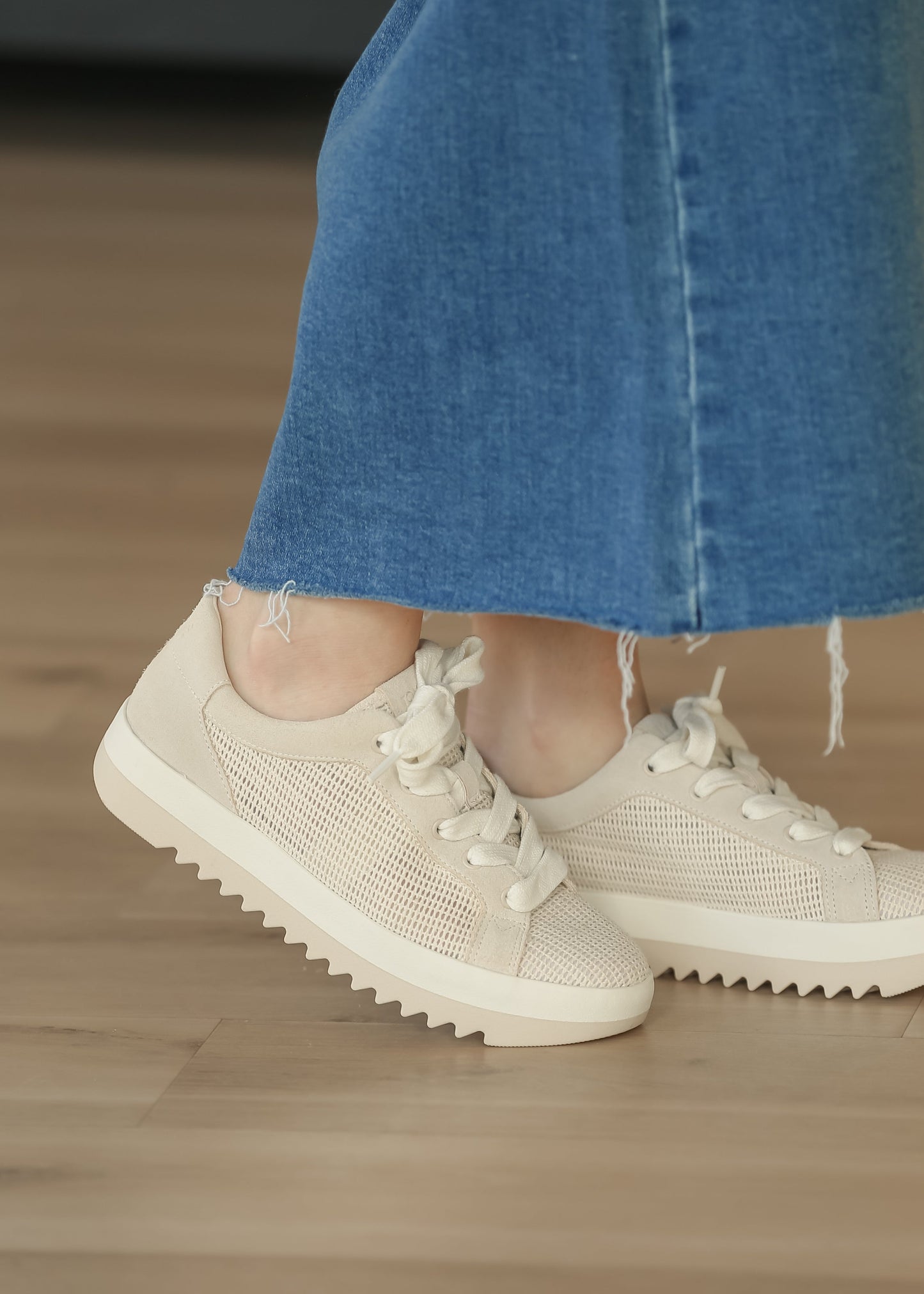 TOMS® Rea Sneaker Shoes