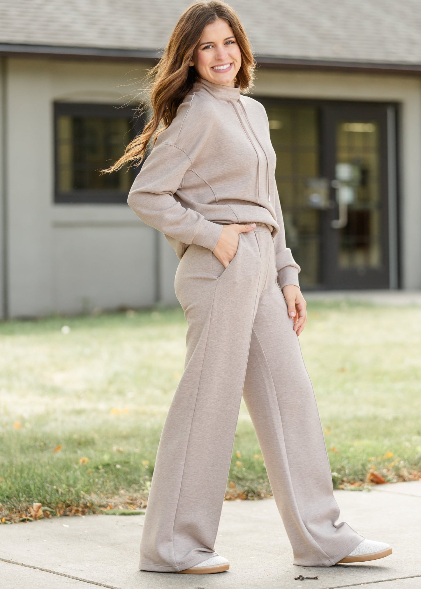 Varley® Wide Leg Pant 32 FF Skirts