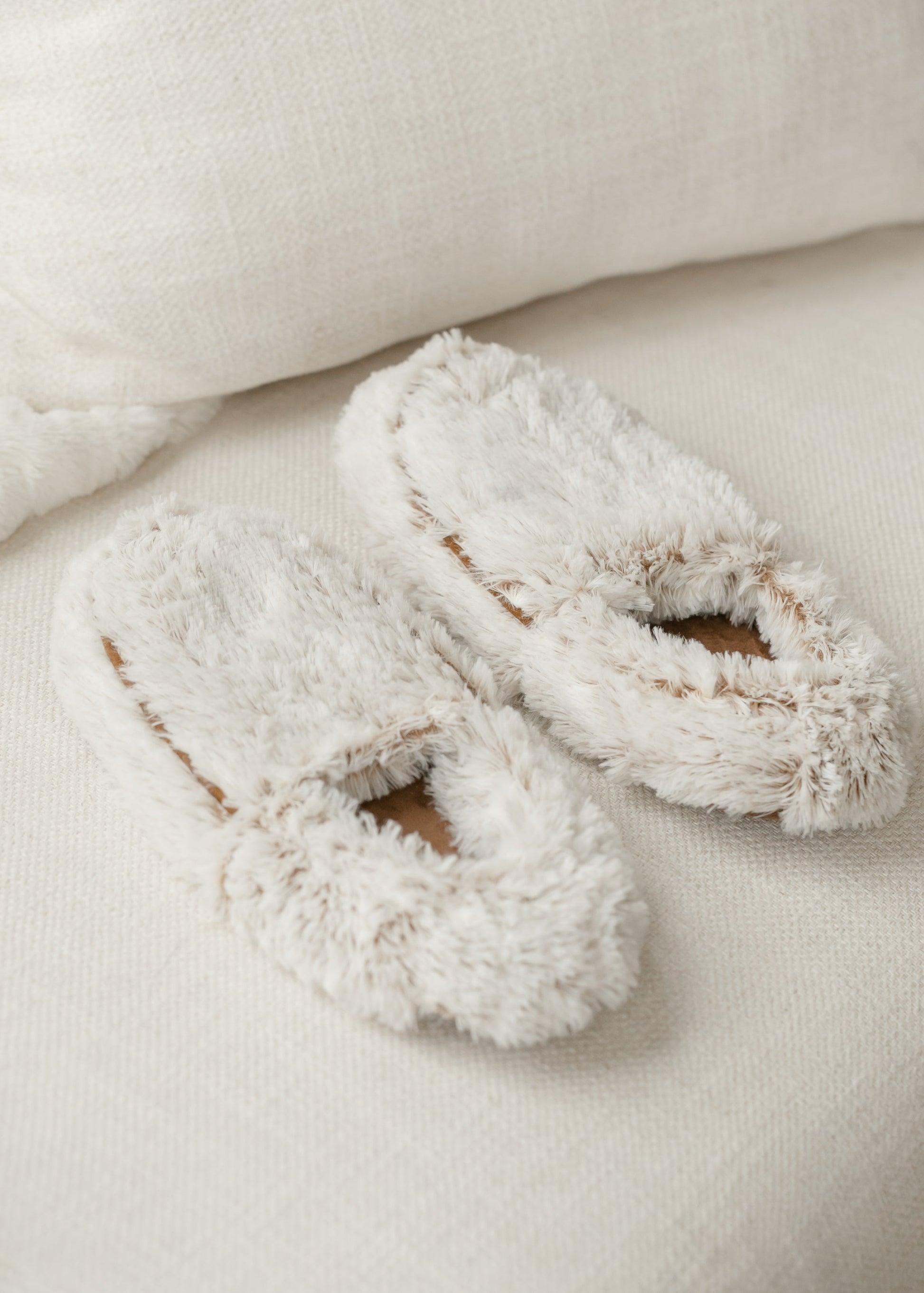 Warmies® Marshmallow Brown Slippers Gifts