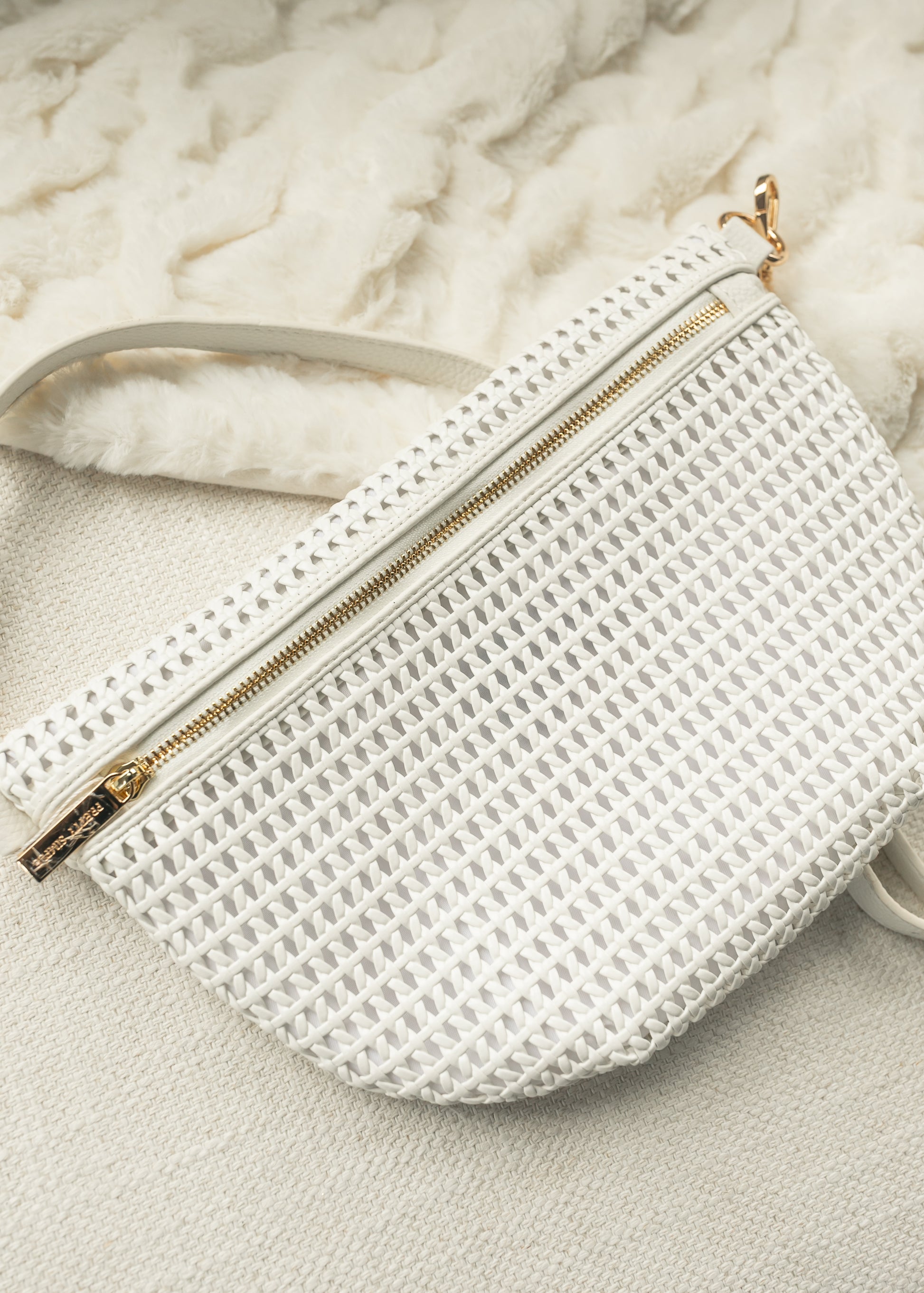 White Hollow Westlyn Crossbody Bag Accessory