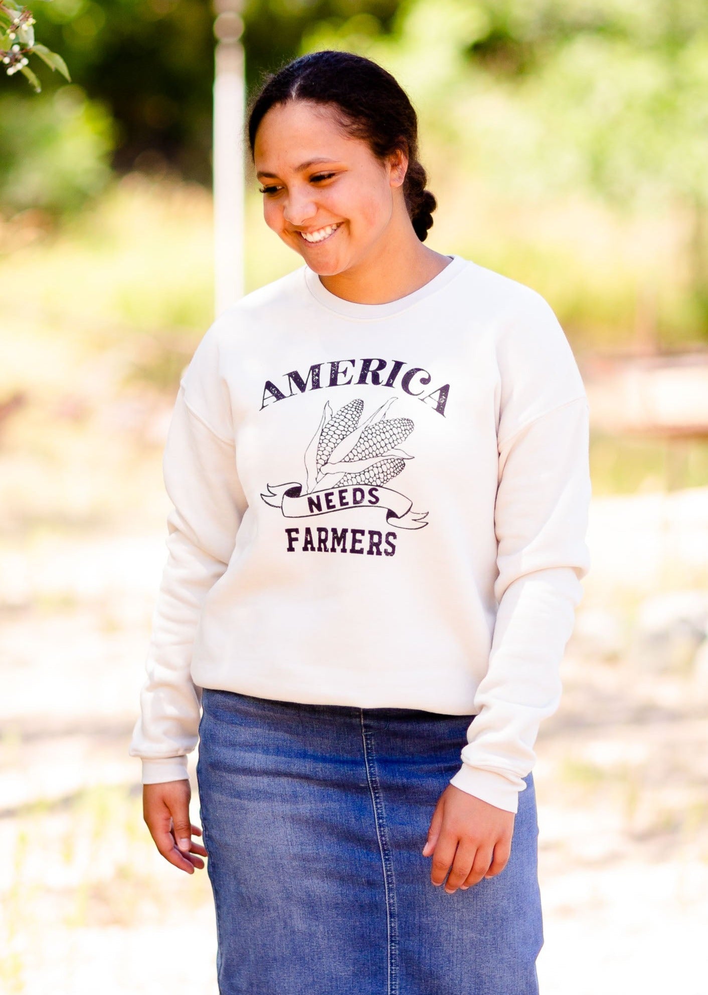 America Needs Farmers Crewneck Sweatshirt Tops Cream / S
